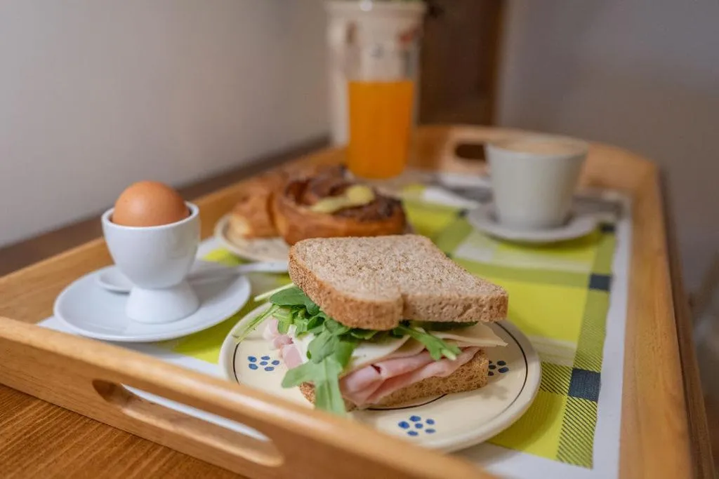 Breakfast in Gli Allori - Fuga dalla città