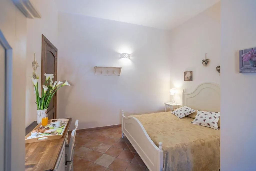 Bedroom in Gli Allori - Fuga dalla città