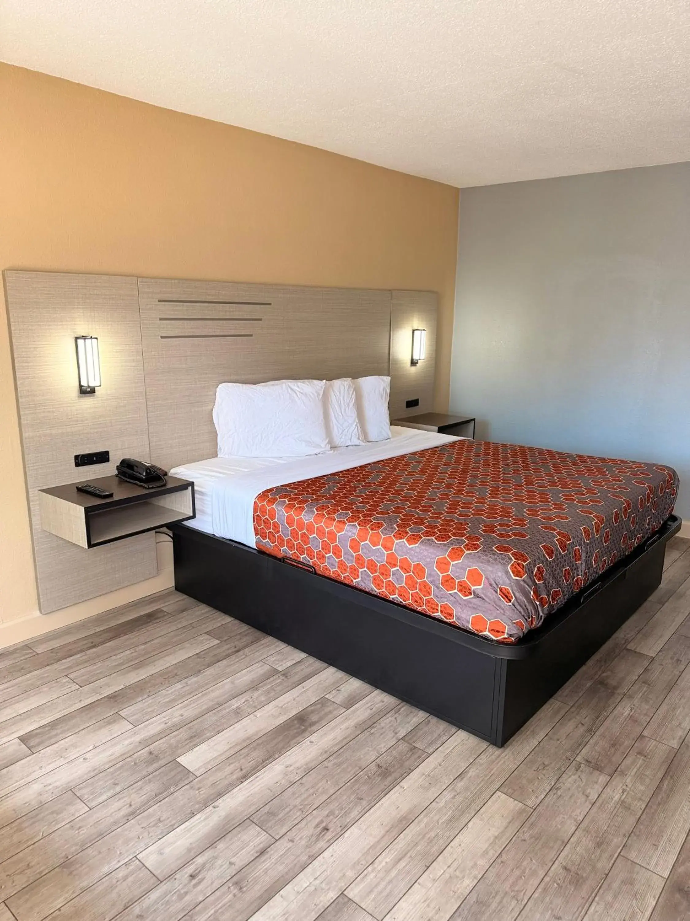 Superior King Suite in Milan inn & Suites Superior King Suite in Milan inn & Suites