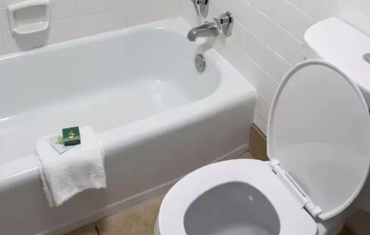 King Suite in Milan inn & Suites