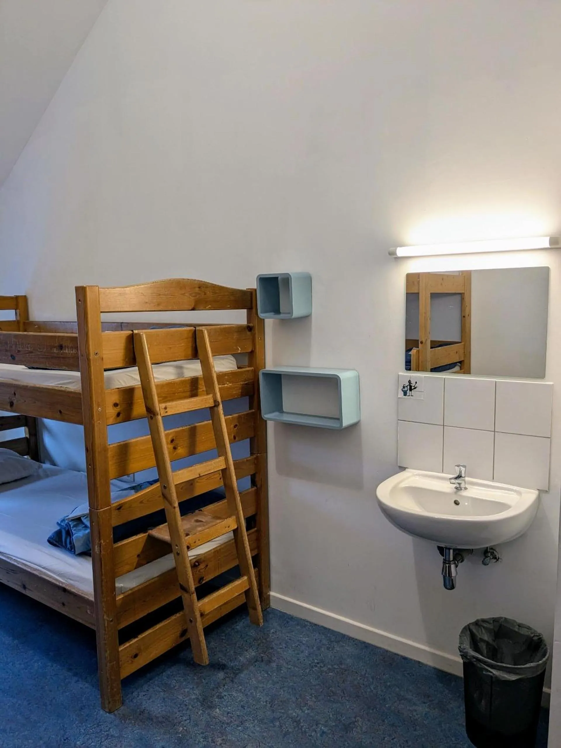 bunk bed, Bed in Le Fagotin - Youth hostel