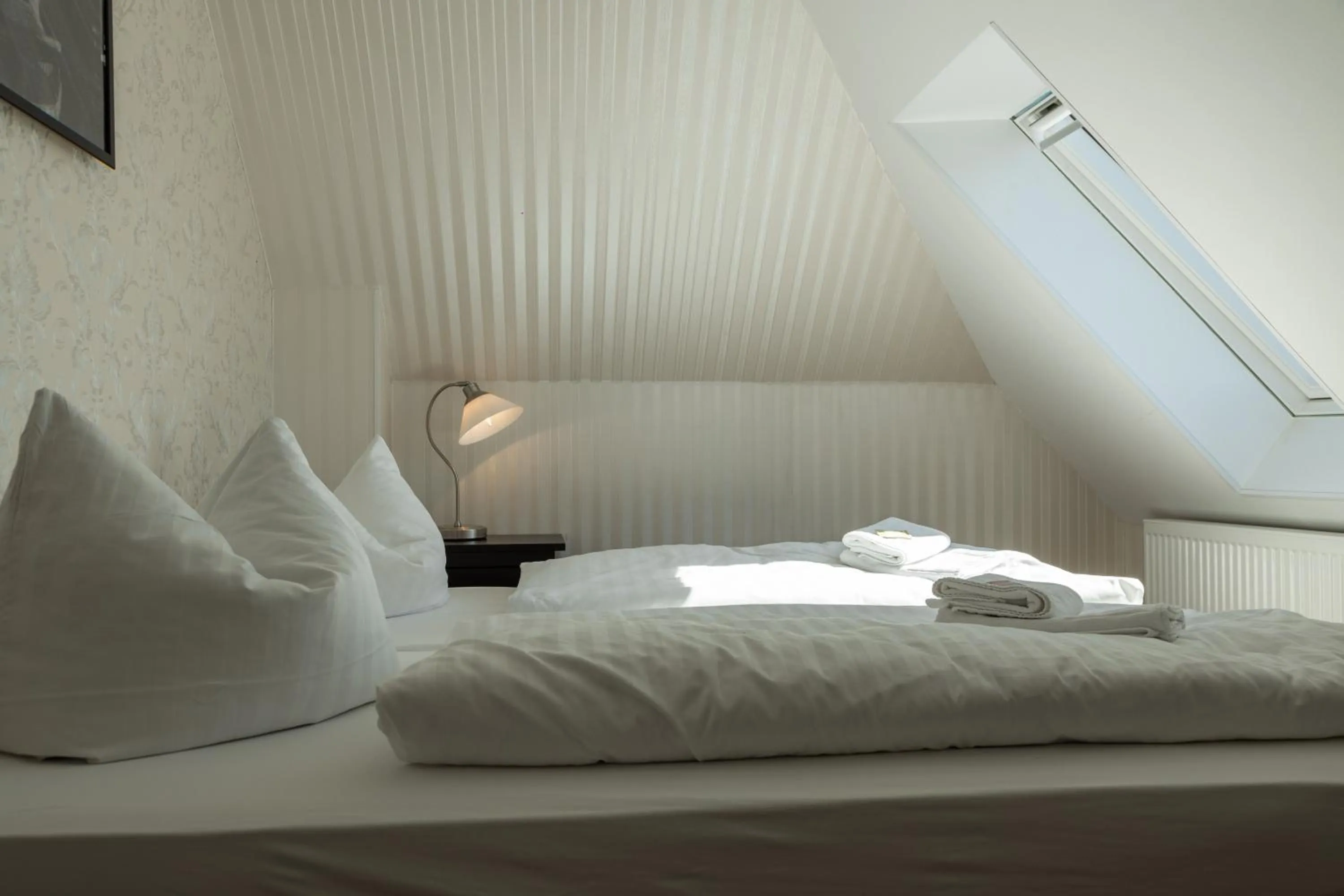 Bedroom, Bed in Spielzeughotel Sonneberg