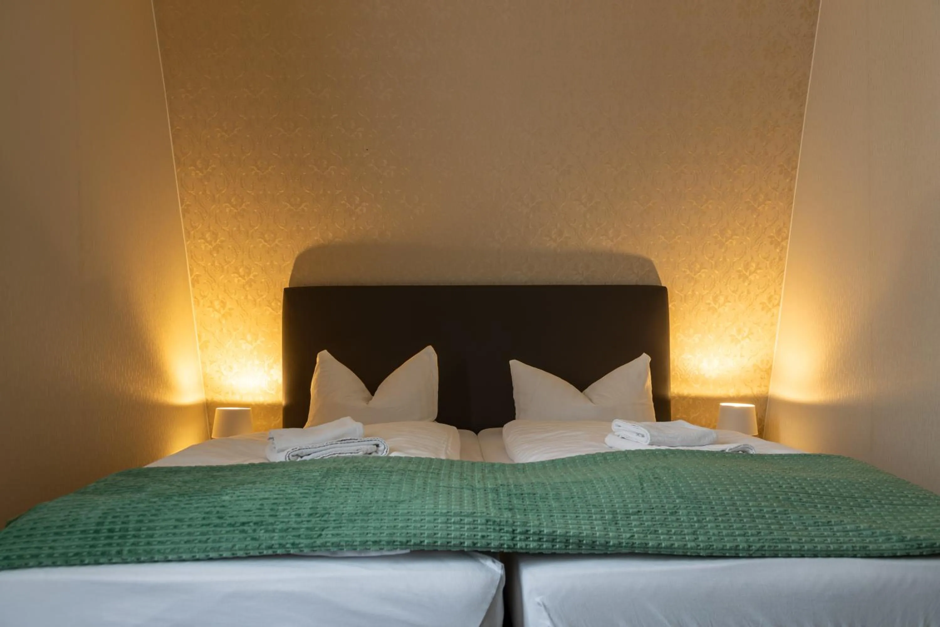 Bedroom, Bed in Spielzeughotel Sonneberg