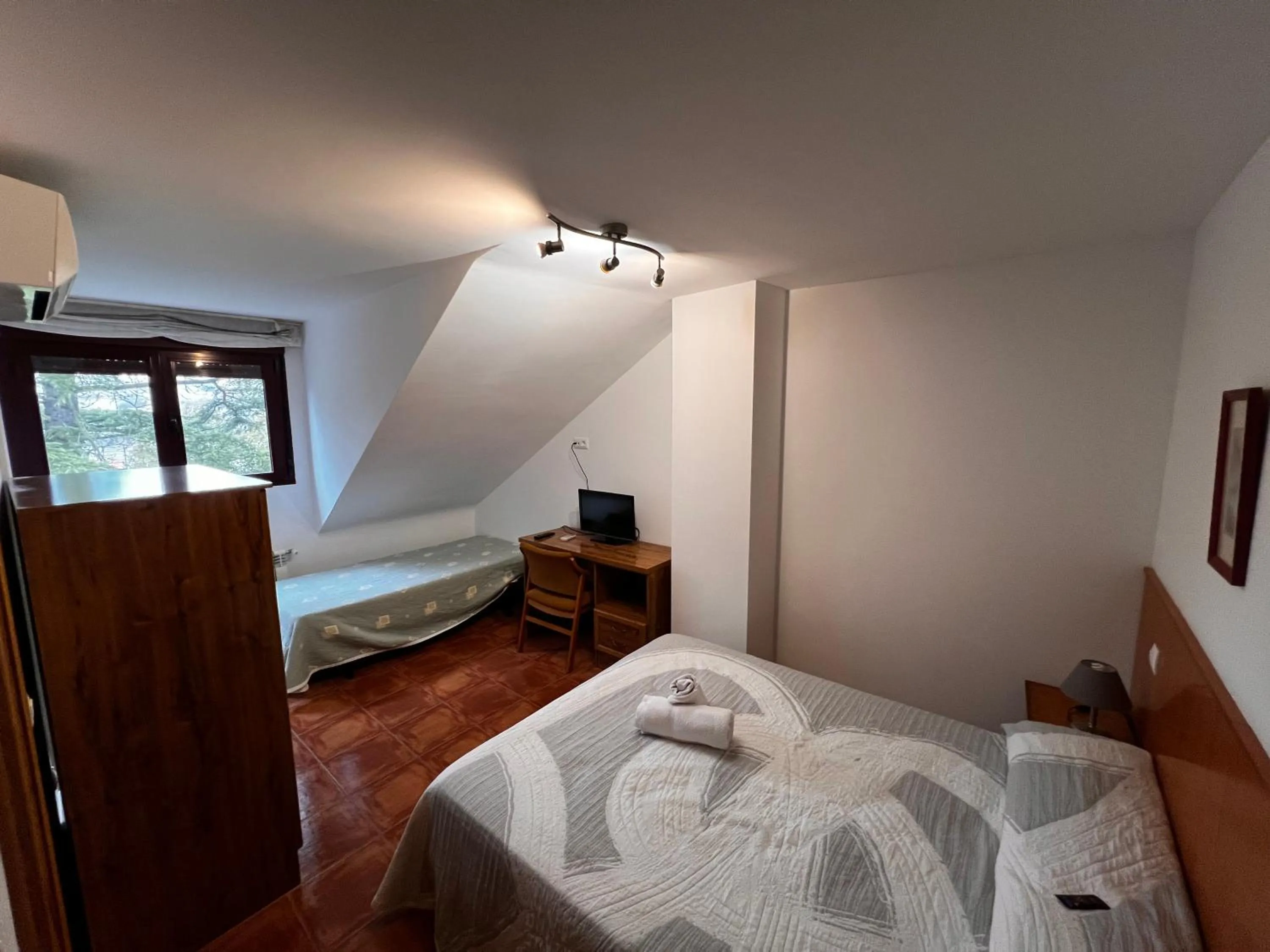 Bed in Hotel Puente de Piedra