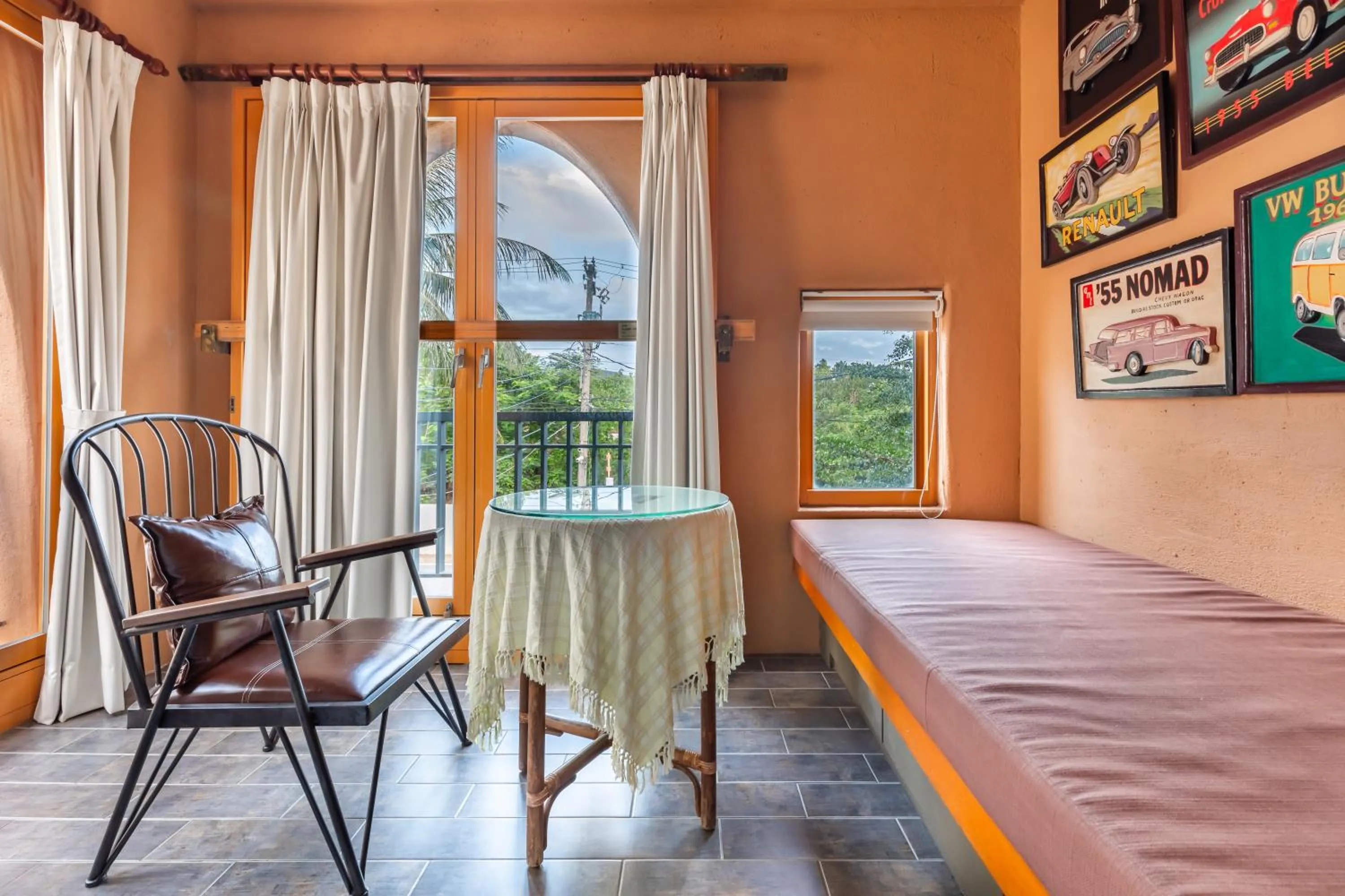 Photo of the whole room, Bed in Fairyland & Farm Guest House