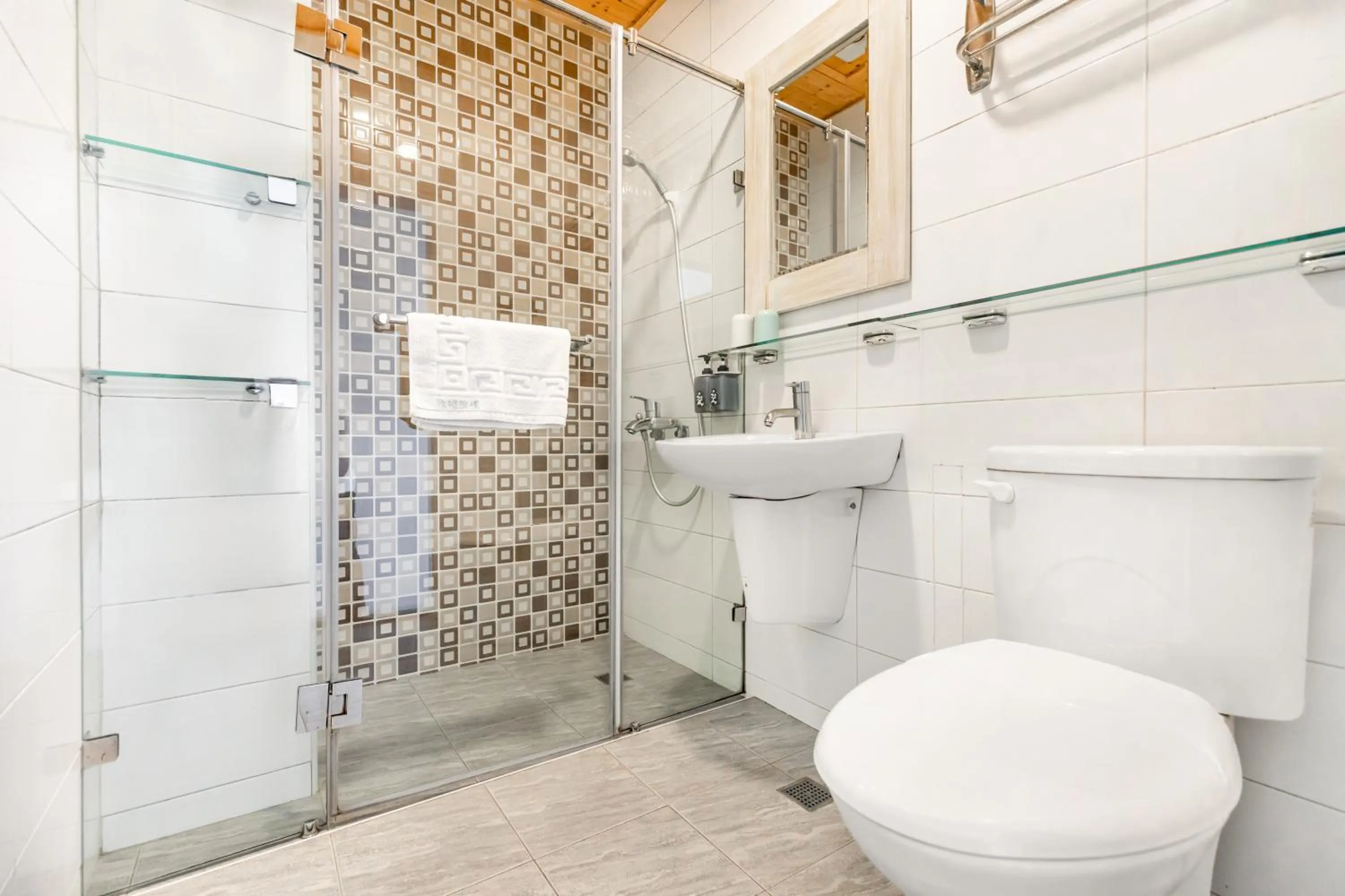 Bathroom in Fairyland & Farm Guest House