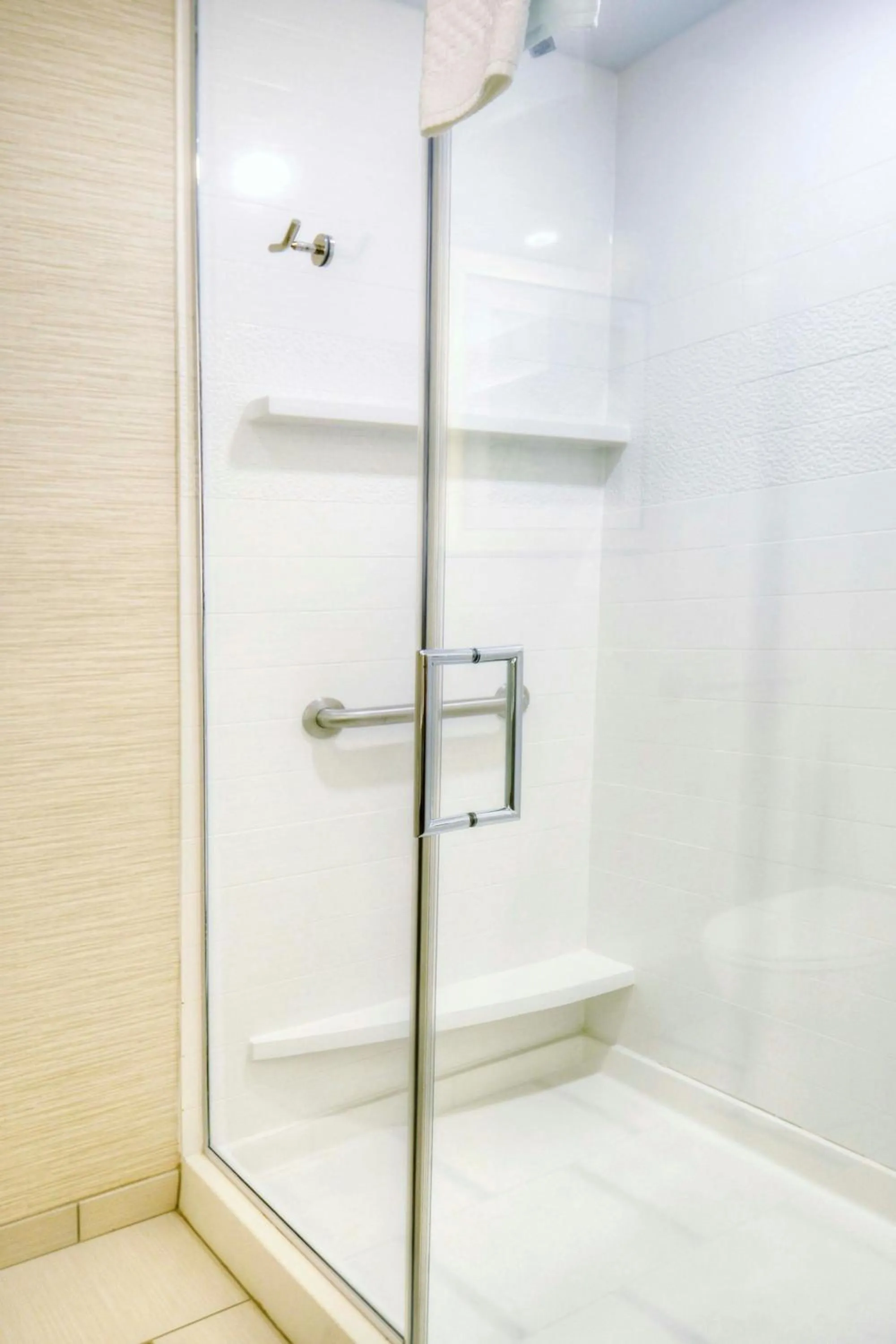 Bathroom in Fairfield Inn & Suites by Marriott Princeton