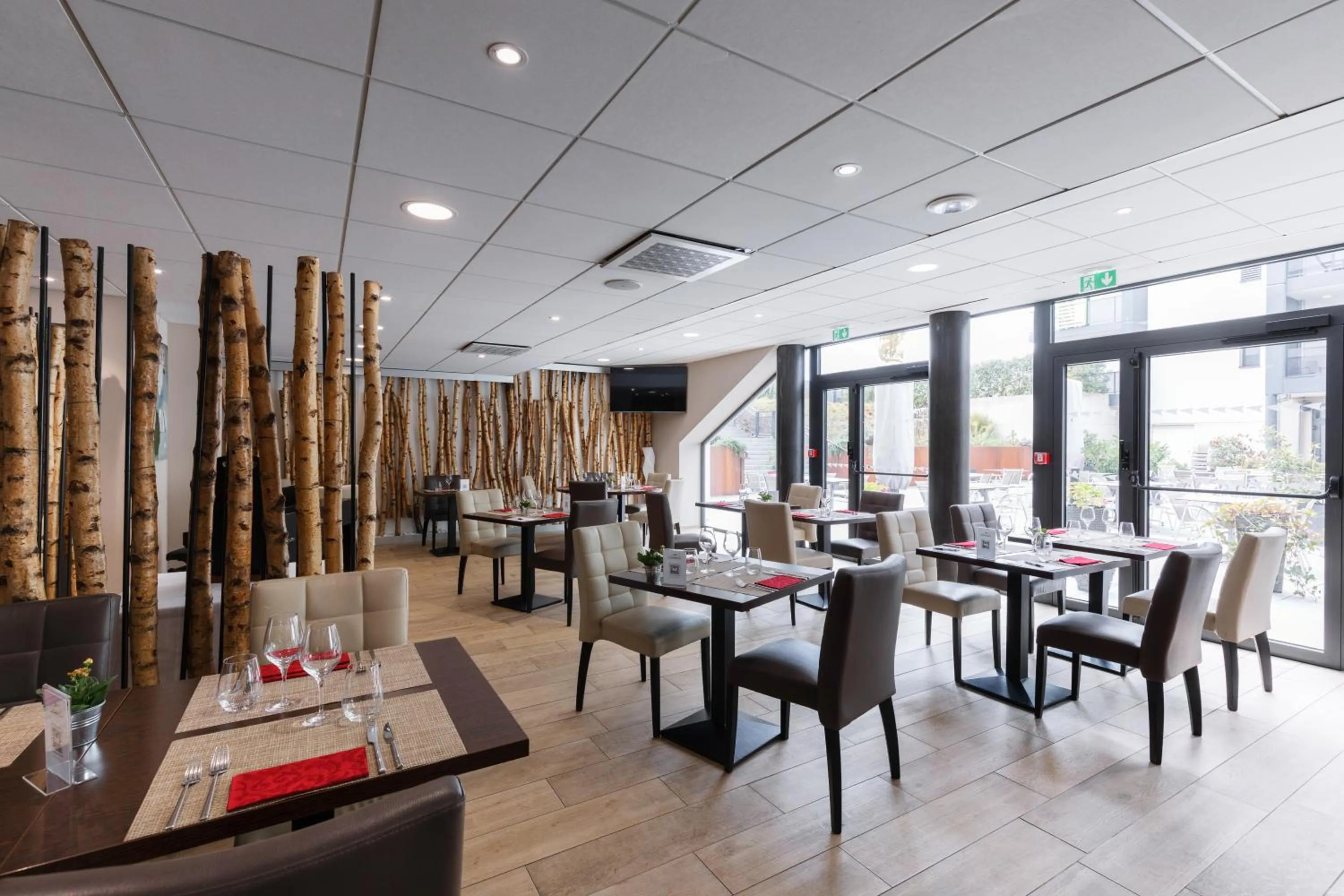 Restaurant/places to eat in Mercure Bale Mulhouse Aeroport