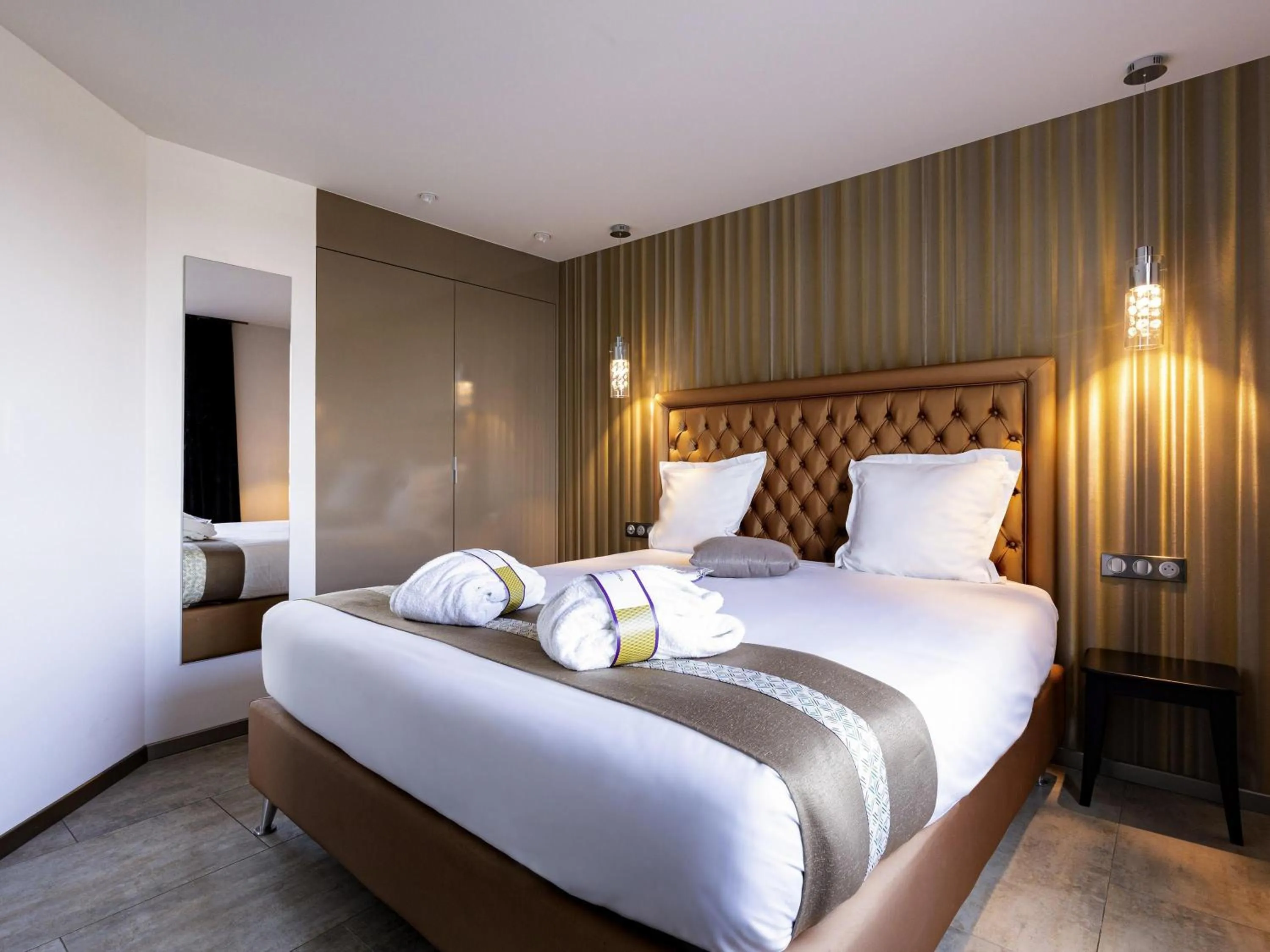 Bedroom, Bed in Mercure Bale Mulhouse Aeroport