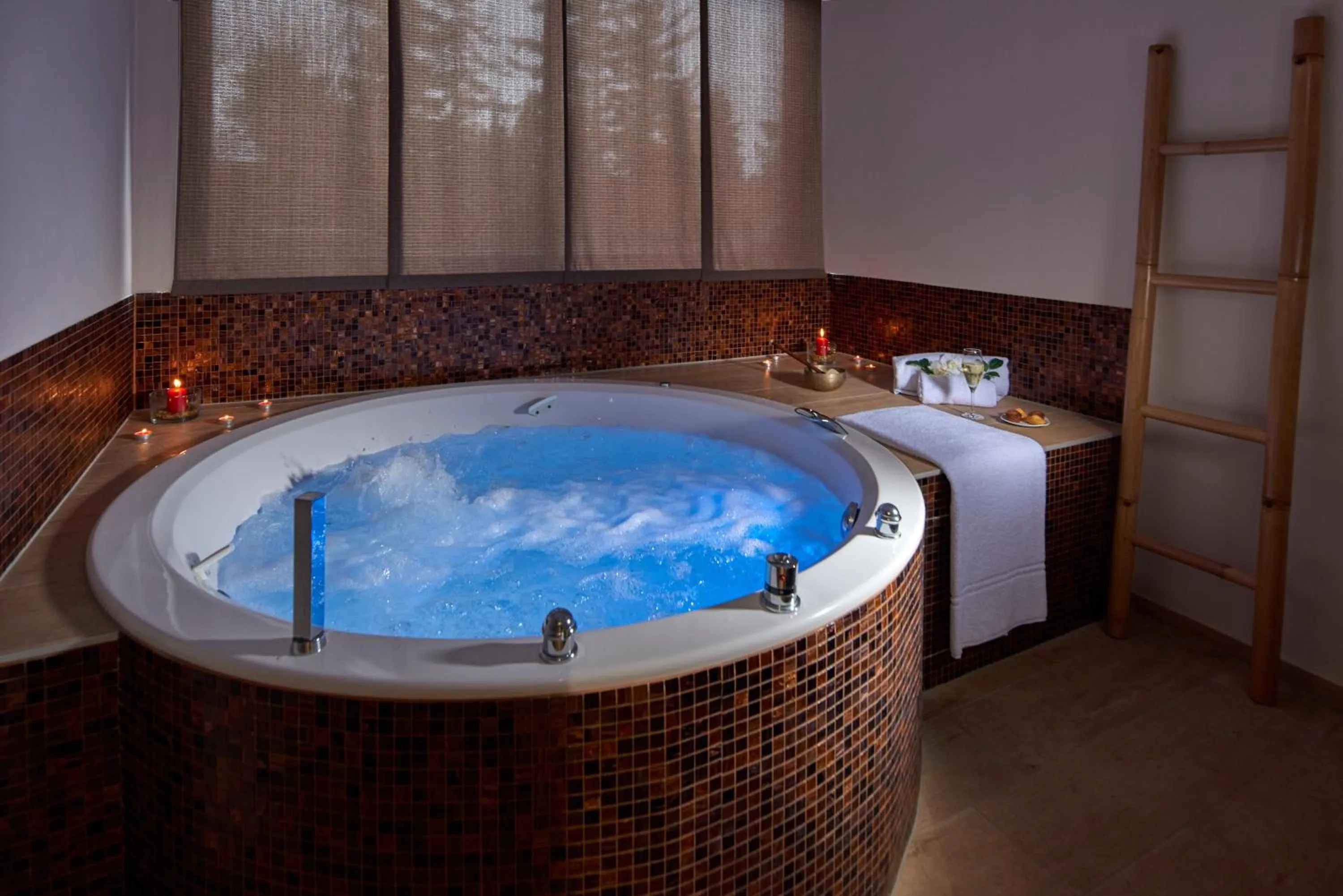 Spa and wellness centre/facilities in Mercure Bale Mulhouse Aeroport