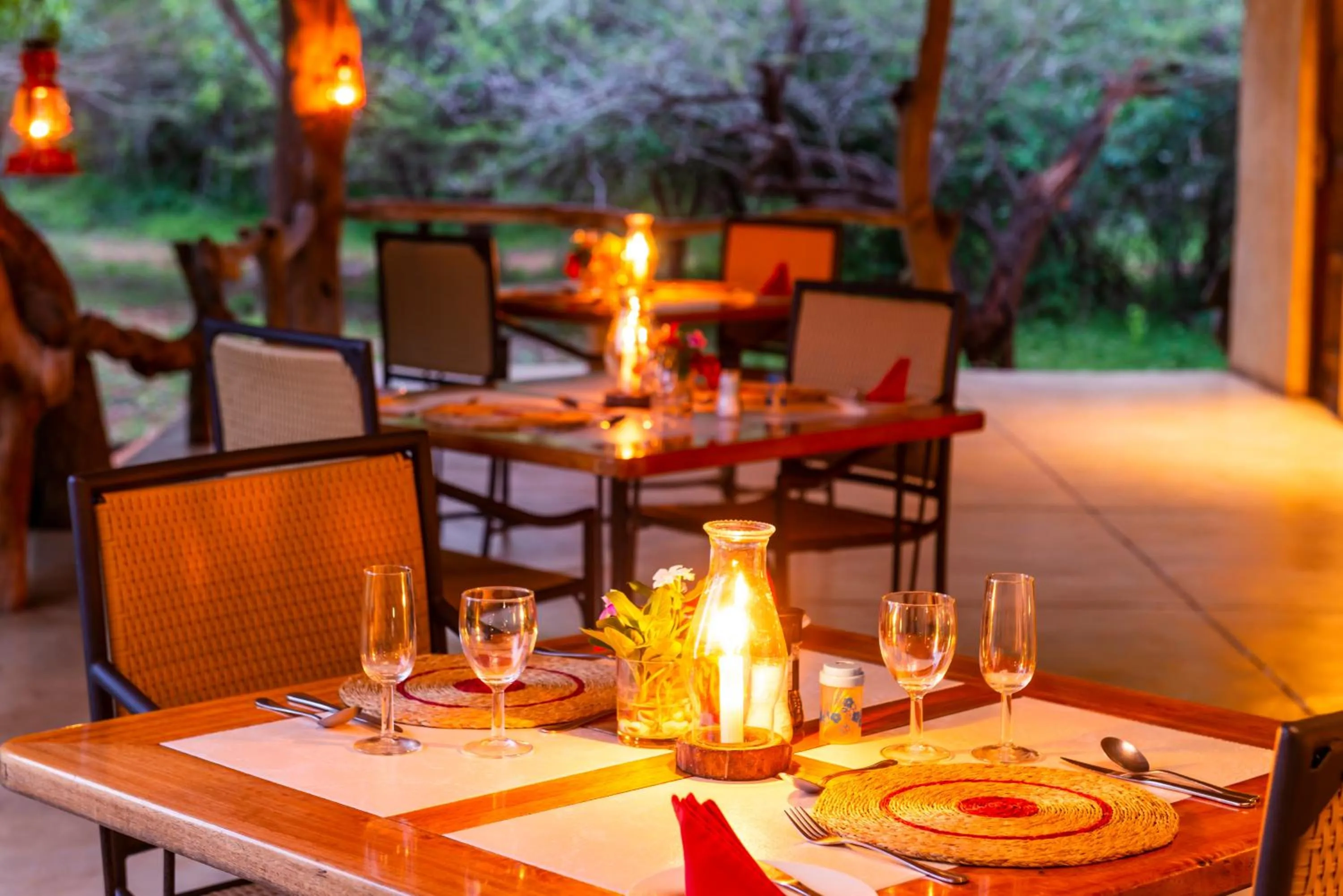 Food and drinks in Leopard Walk Lodge