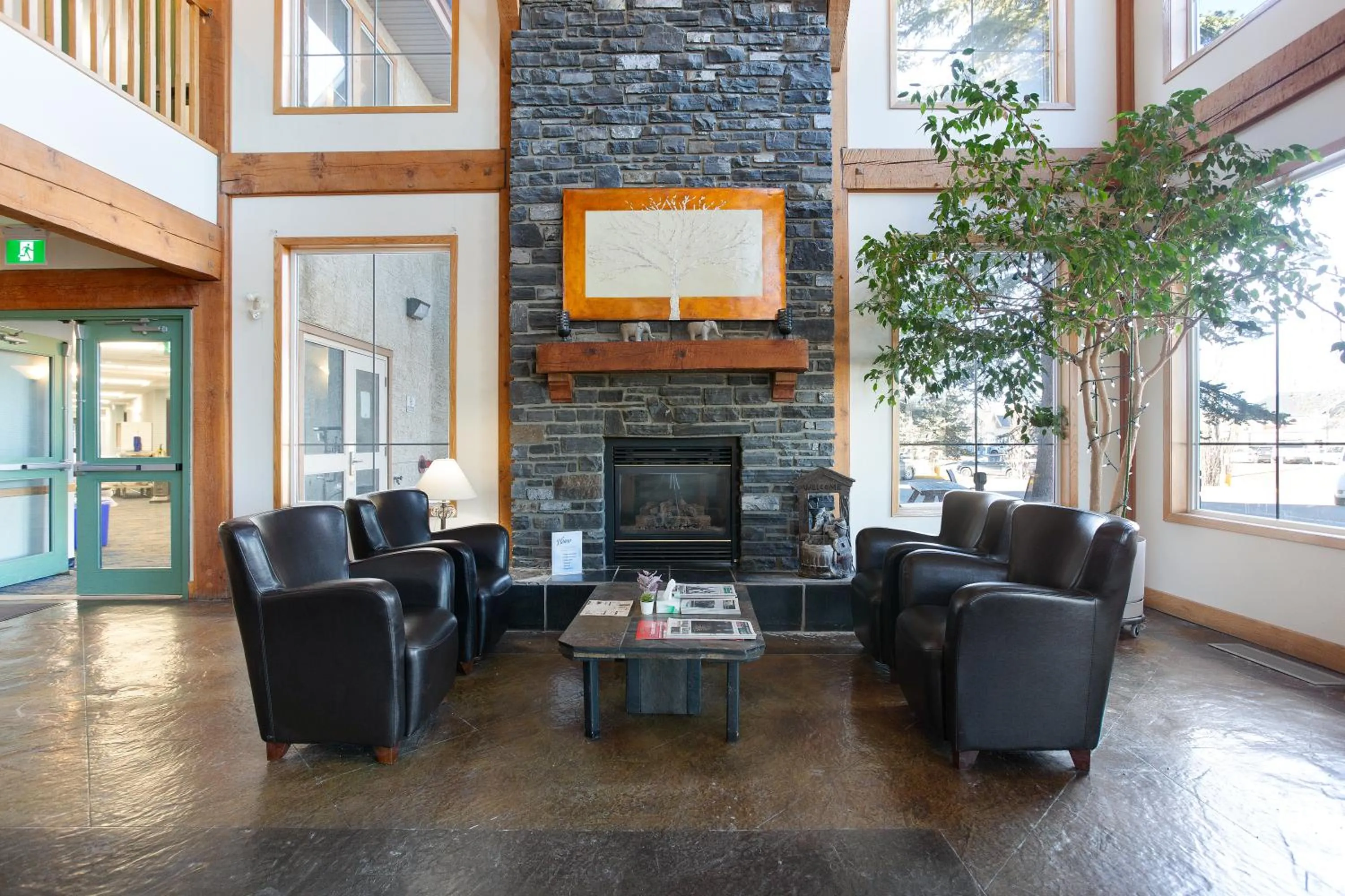 Lakeview Inns & Suites - Okotoks