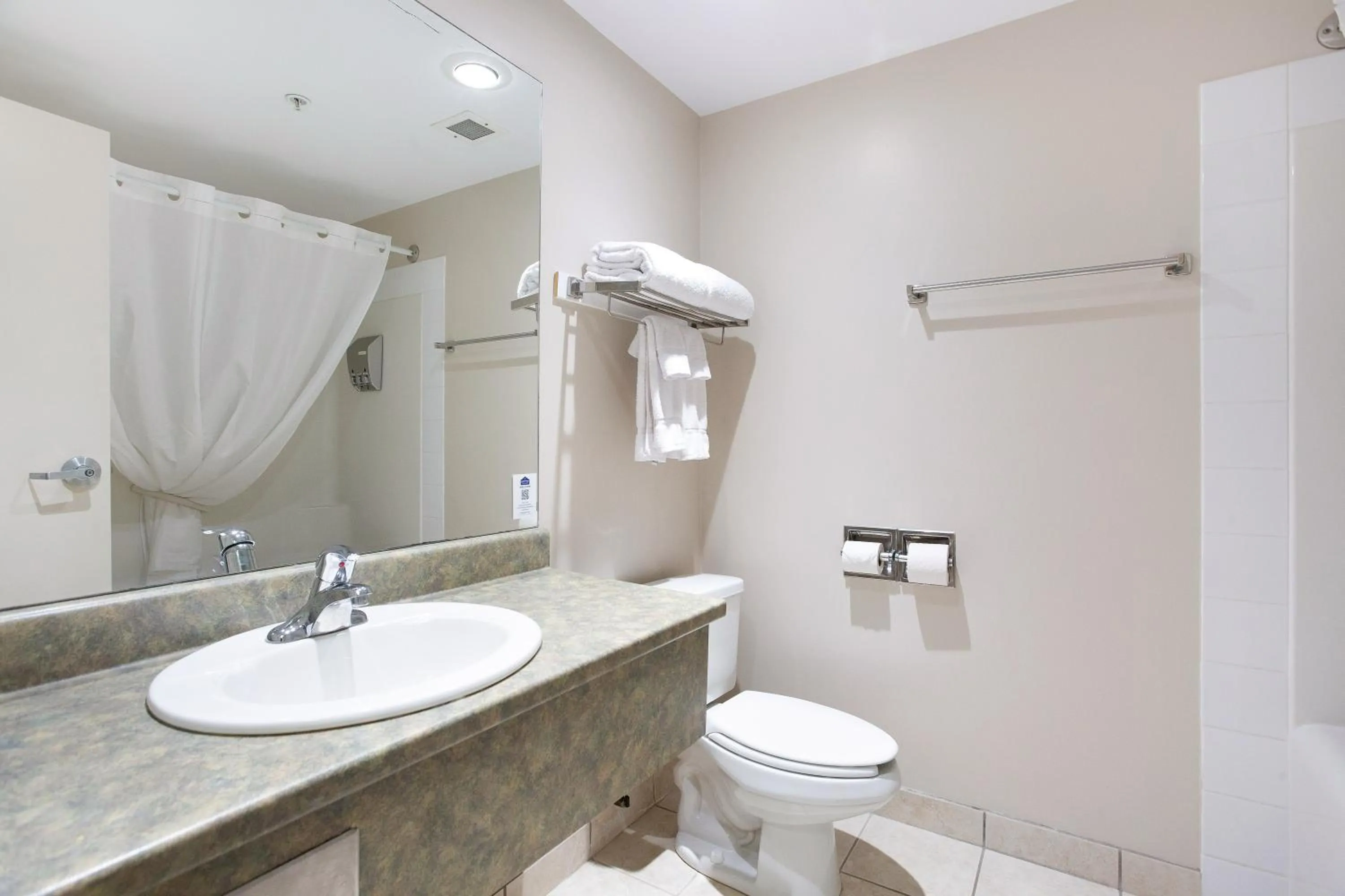 Lakeview Inns & Suites - Okotoks