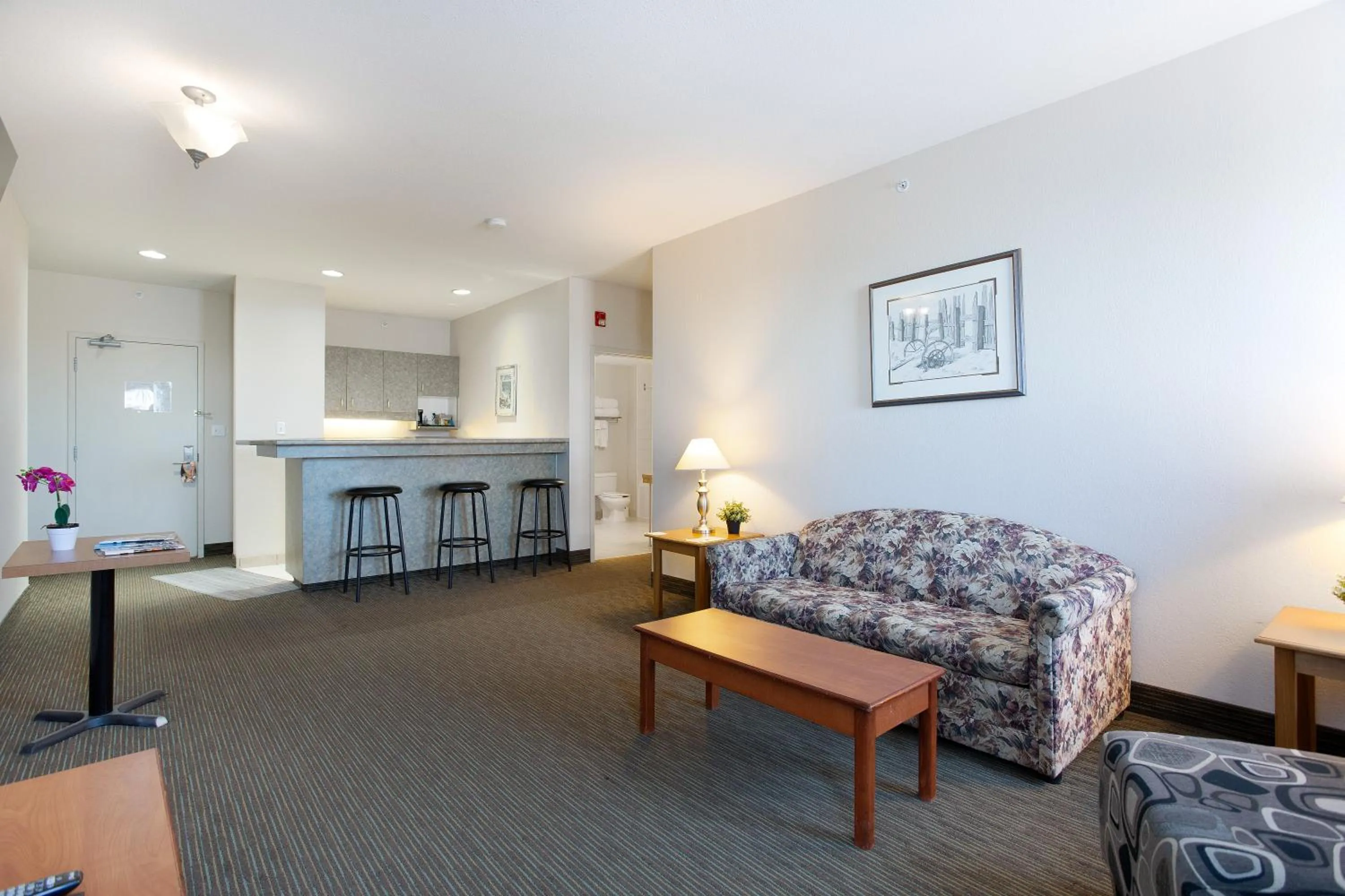 Lakeview Inns & Suites - Okotoks