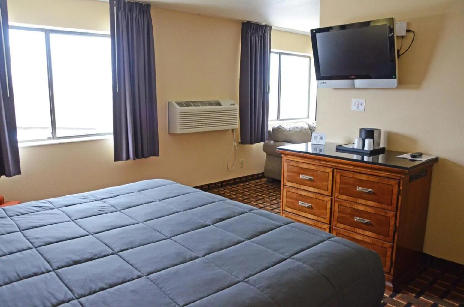 TV and multimedia, Bed in Heritage Grand Inn