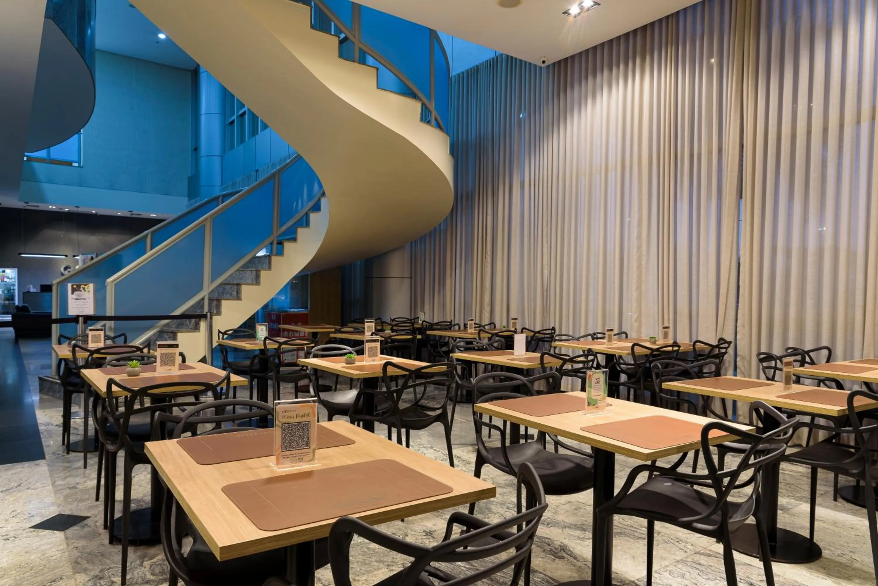 Restaurant/places to eat in Go Inn Taguatinga