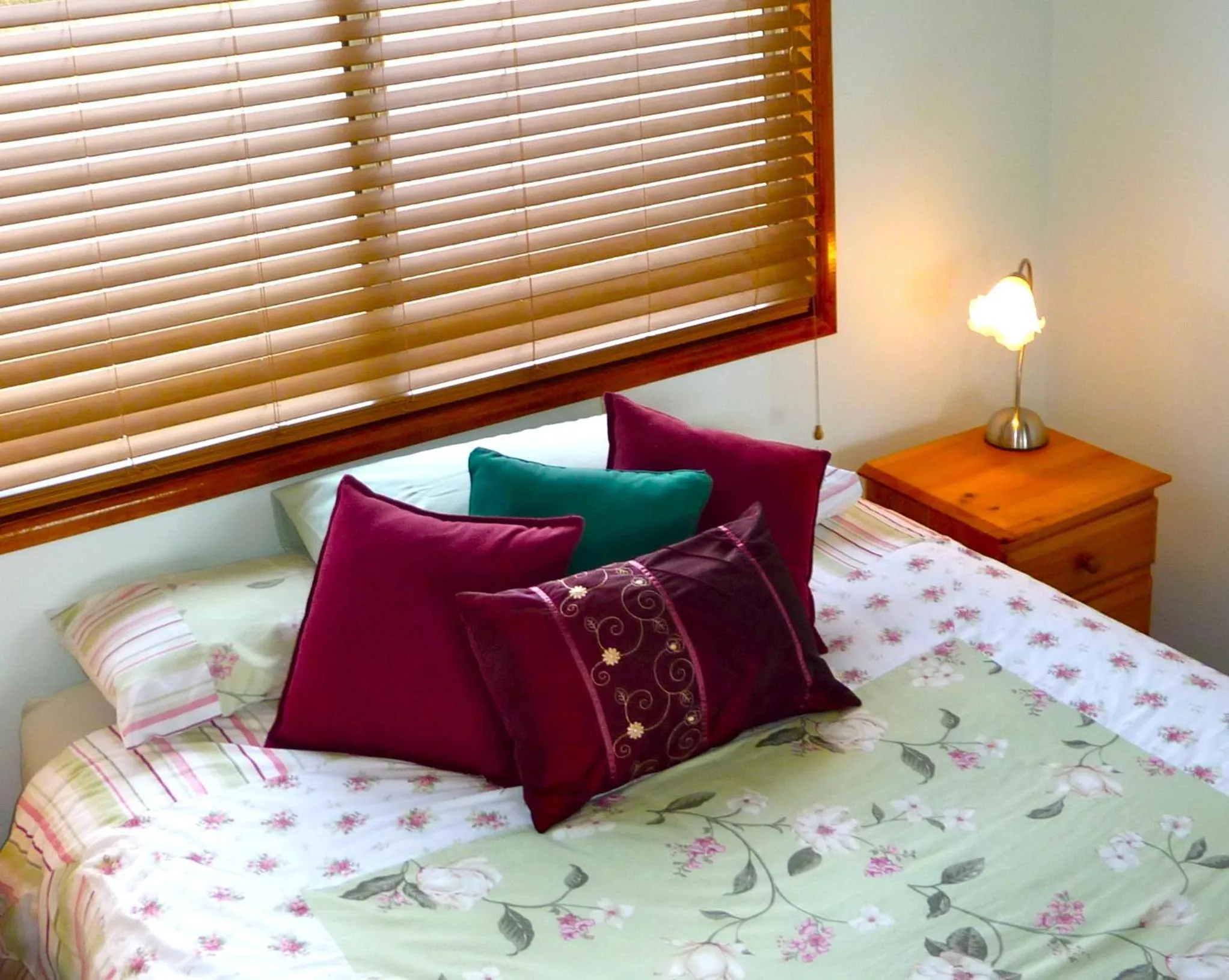 Bed in Amamoor Homestead and Country Cottages