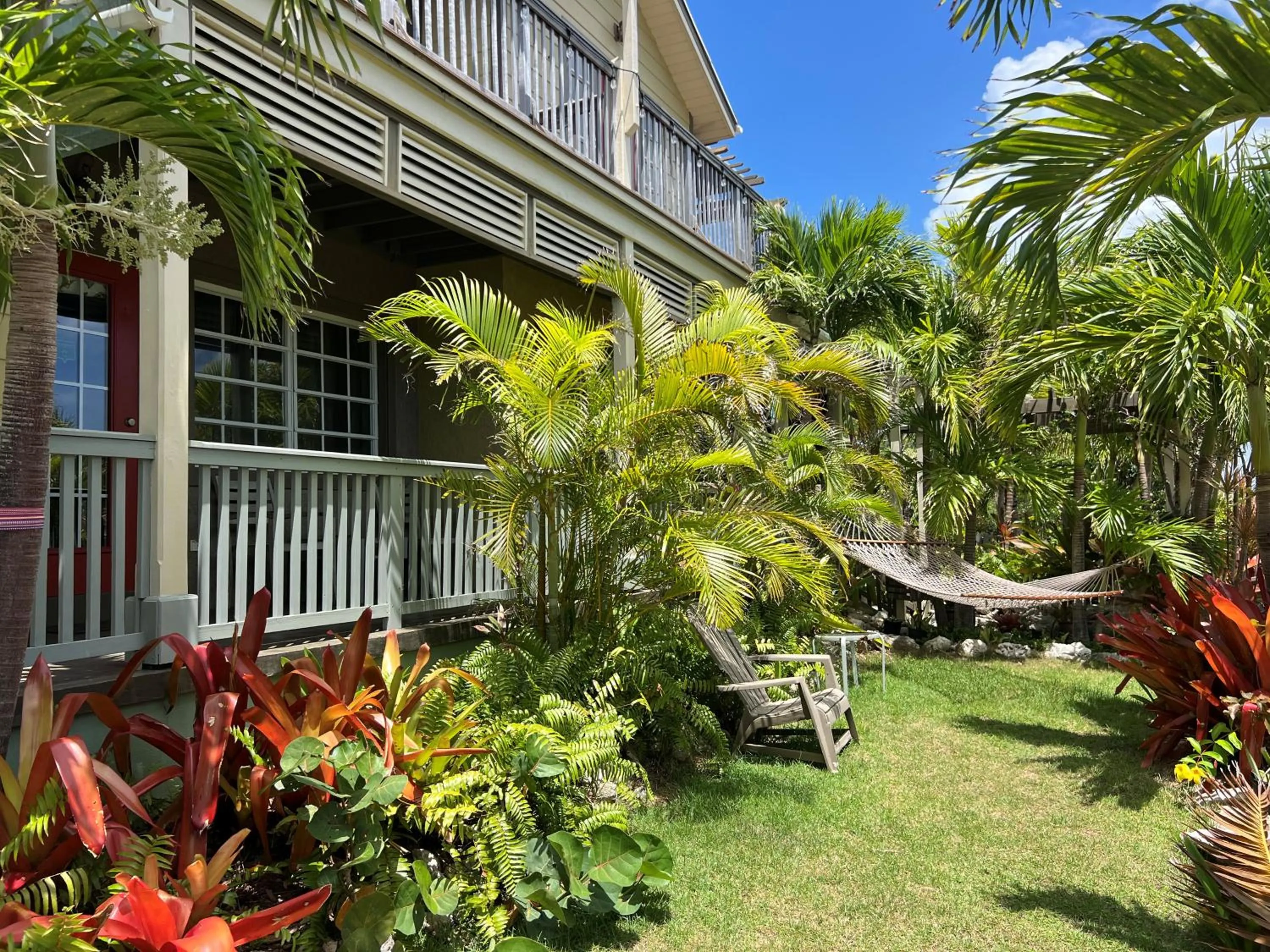 Property building in Villa Allamanda Eleuthera