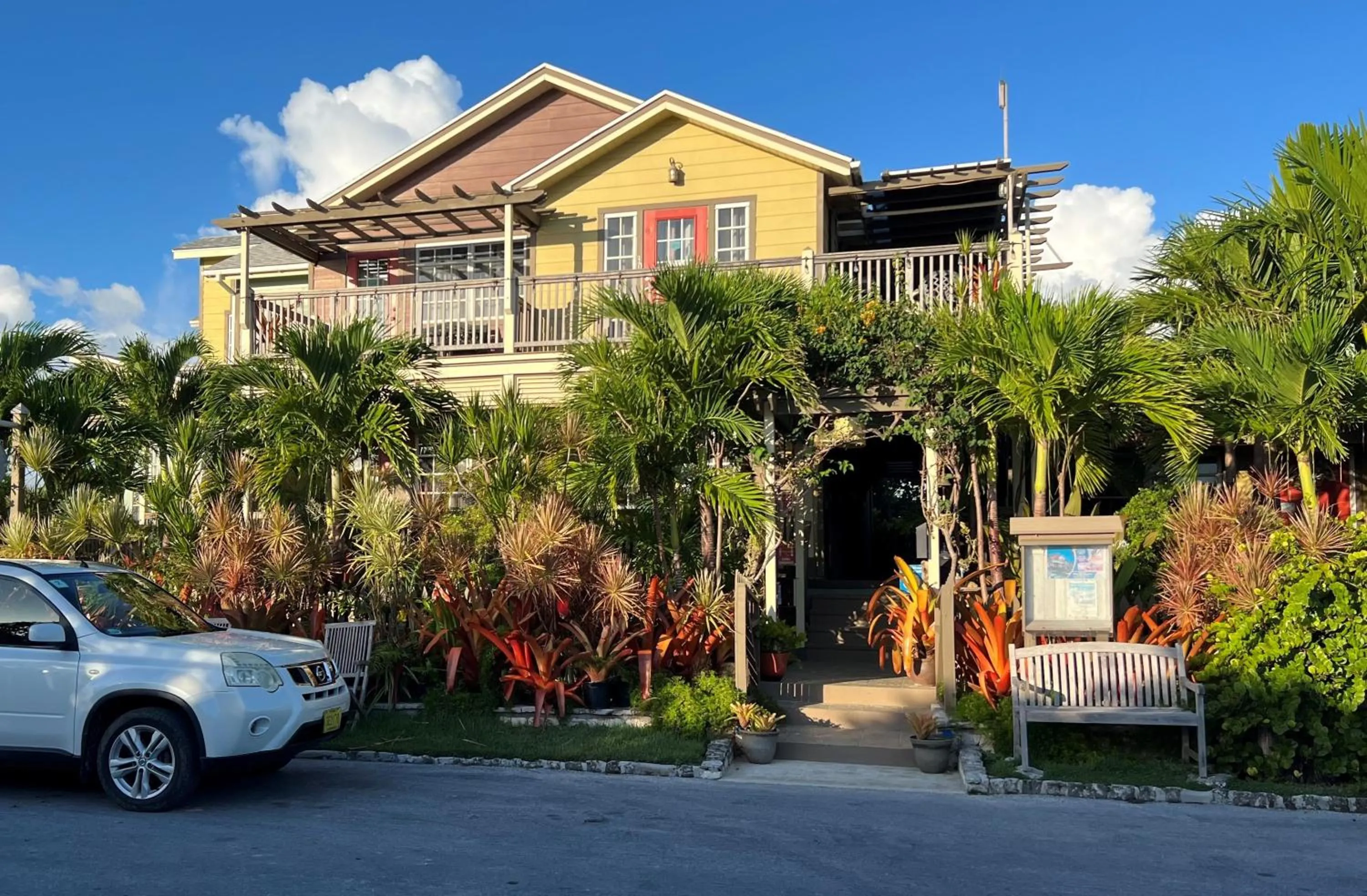 Property building in Villa Allamanda Eleuthera