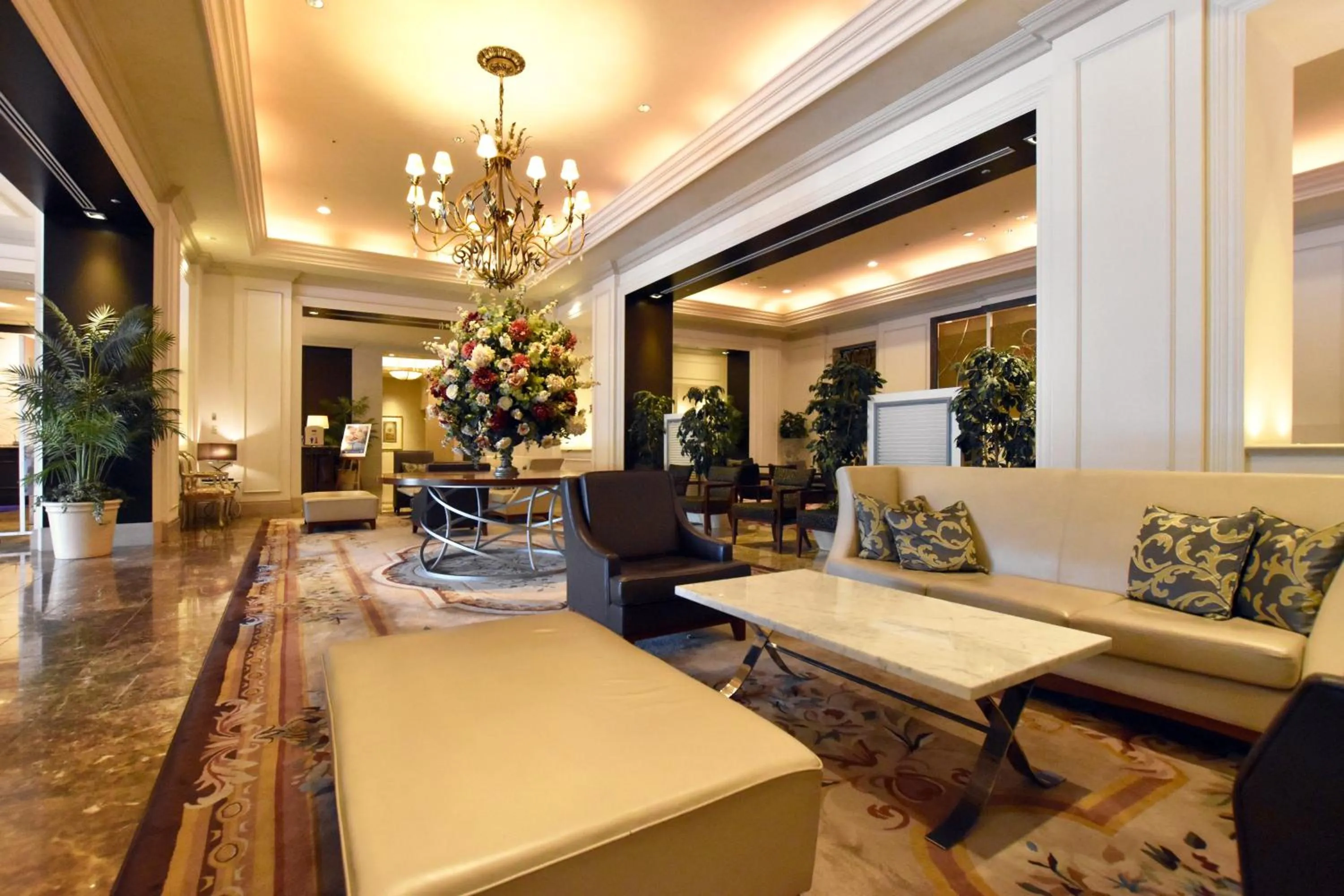 Lobby or reception in Okura Chiba Hotel