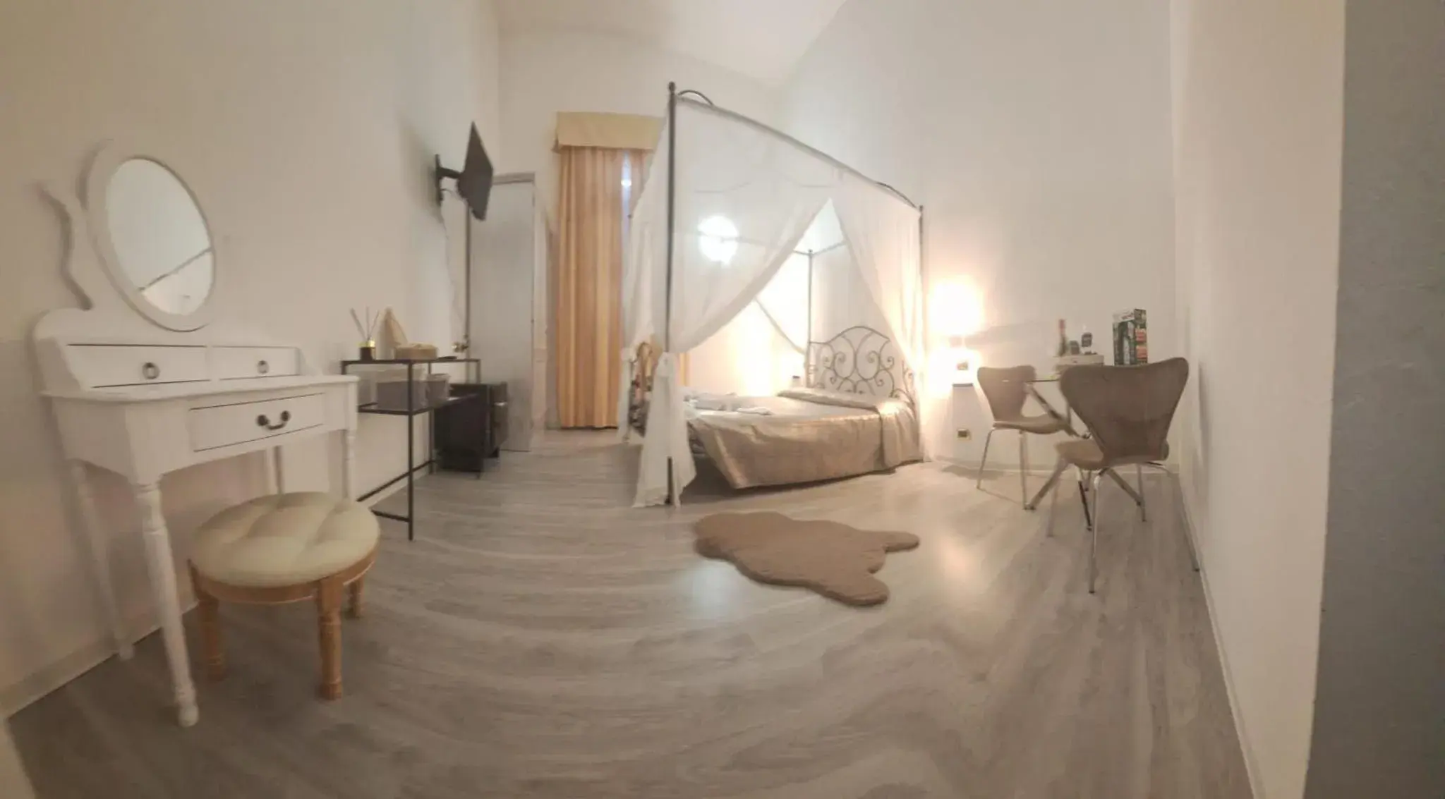 Deluxe Double Room in Hotel Antico Borgo Deluxe Double Room in Hotel Antico Borgo