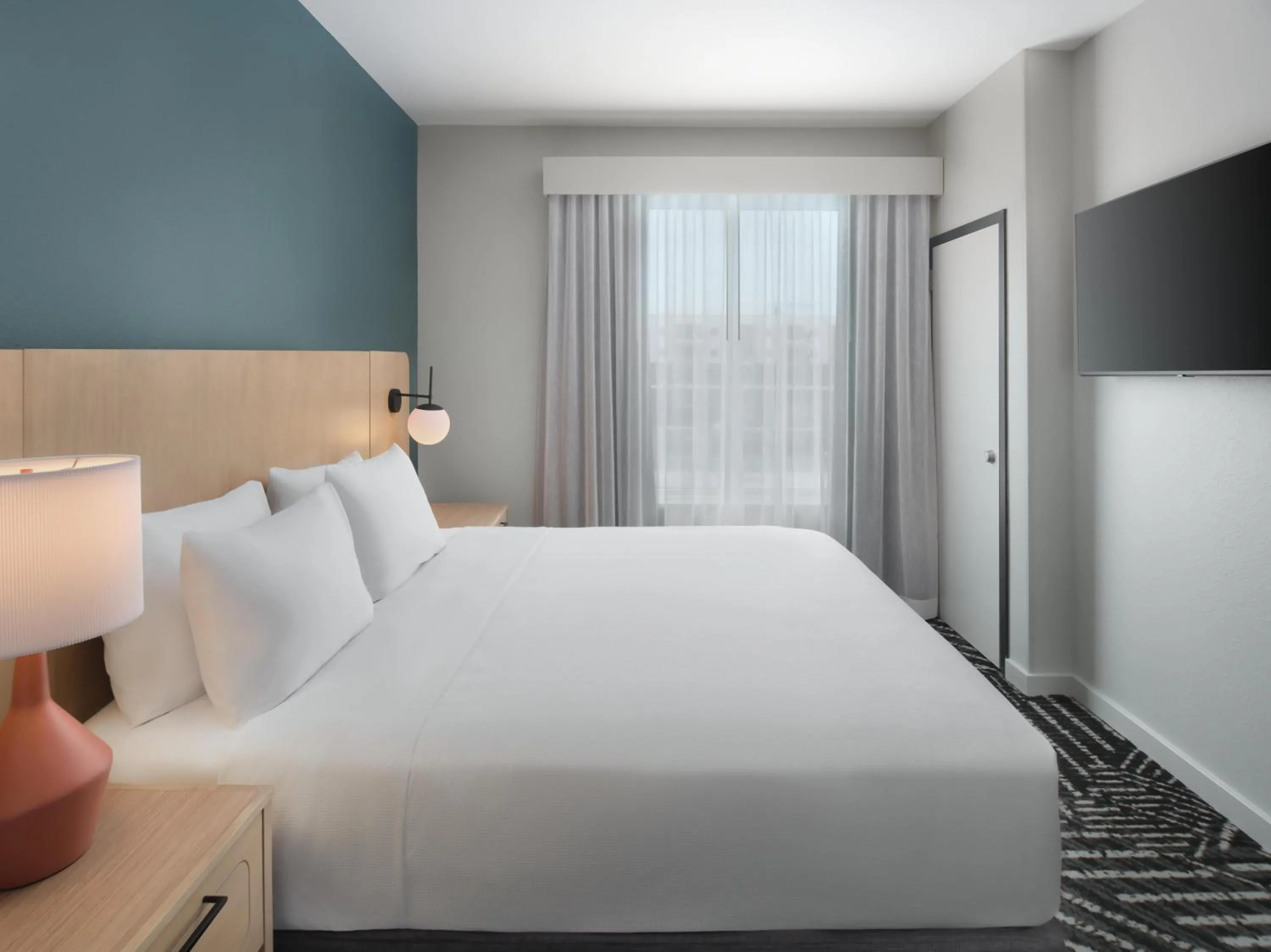 Bedroom, Bed in Hyatt House Schenectady / Mohawk Harbor