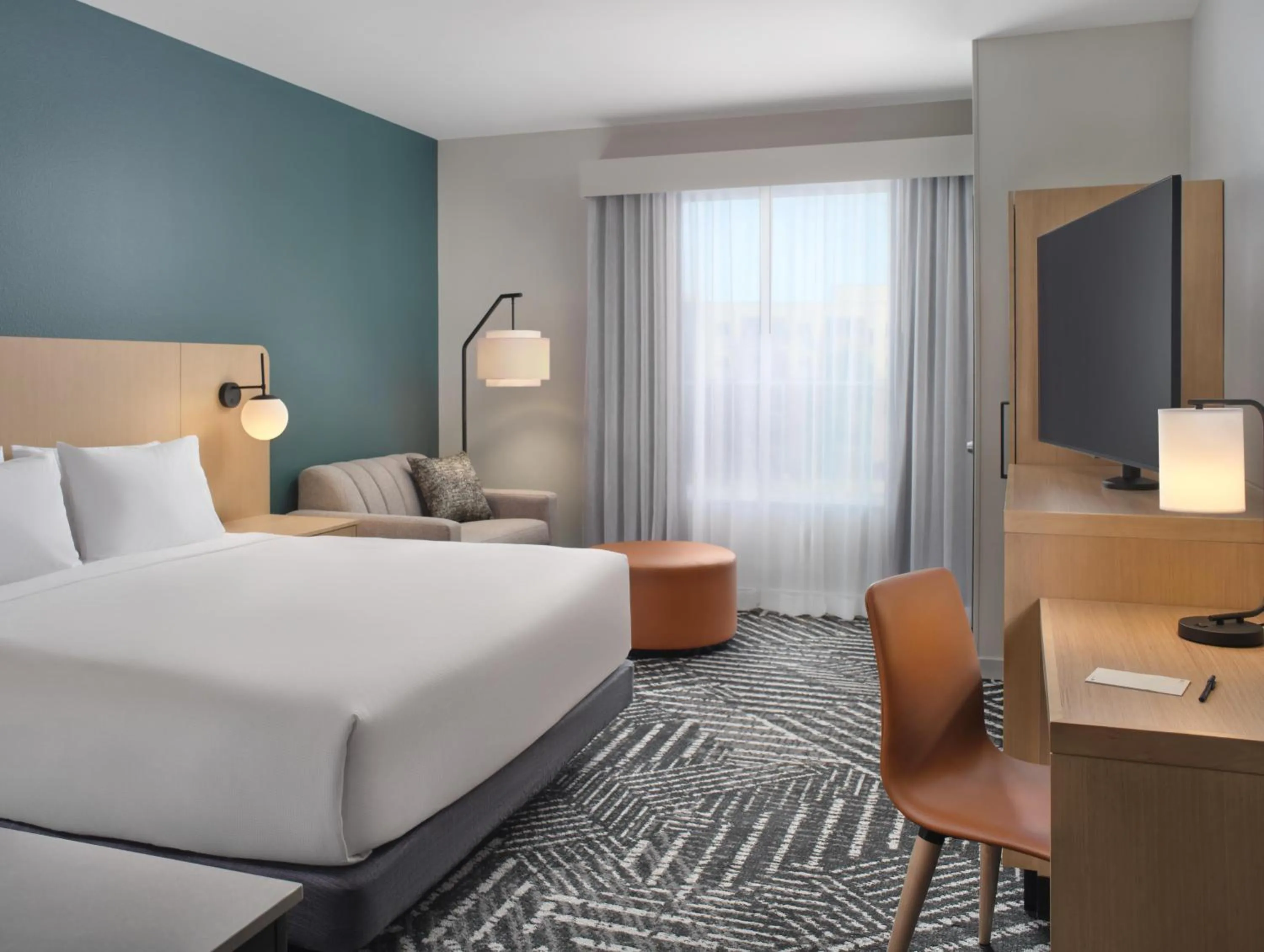 Bedroom, Bed in Hyatt House Schenectady / Mohawk Harbor
