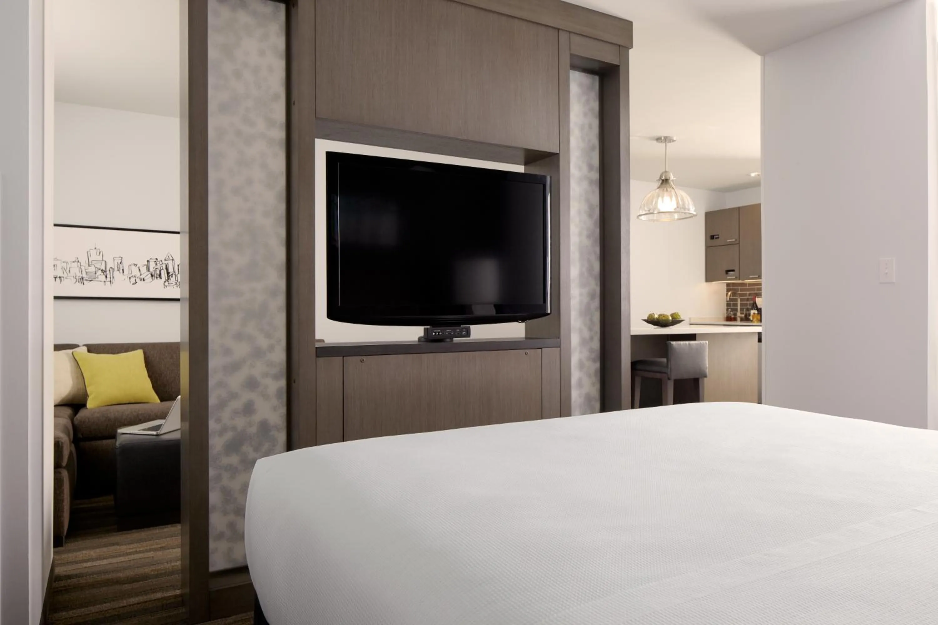 Bedroom, Bed in Hyatt House Schenectady / Mohawk Harbor