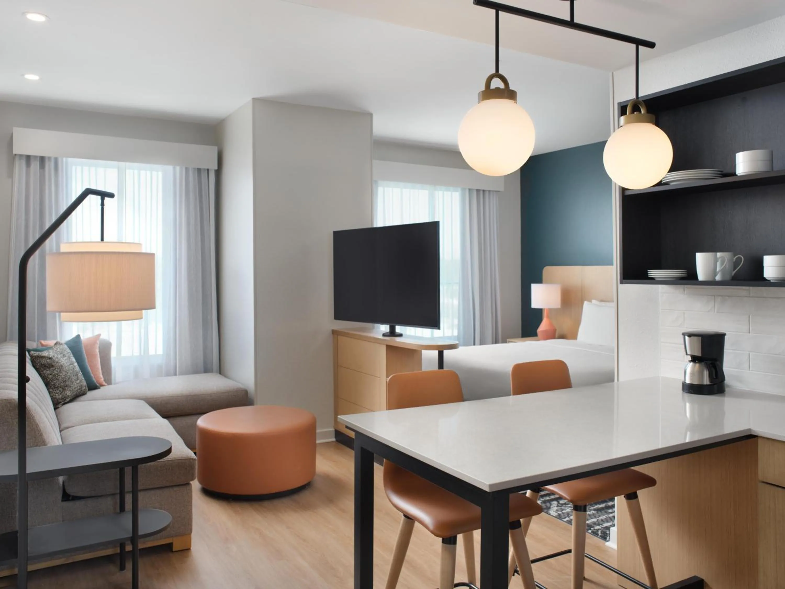 Bedroom in Hyatt House Schenectady / Mohawk Harbor
