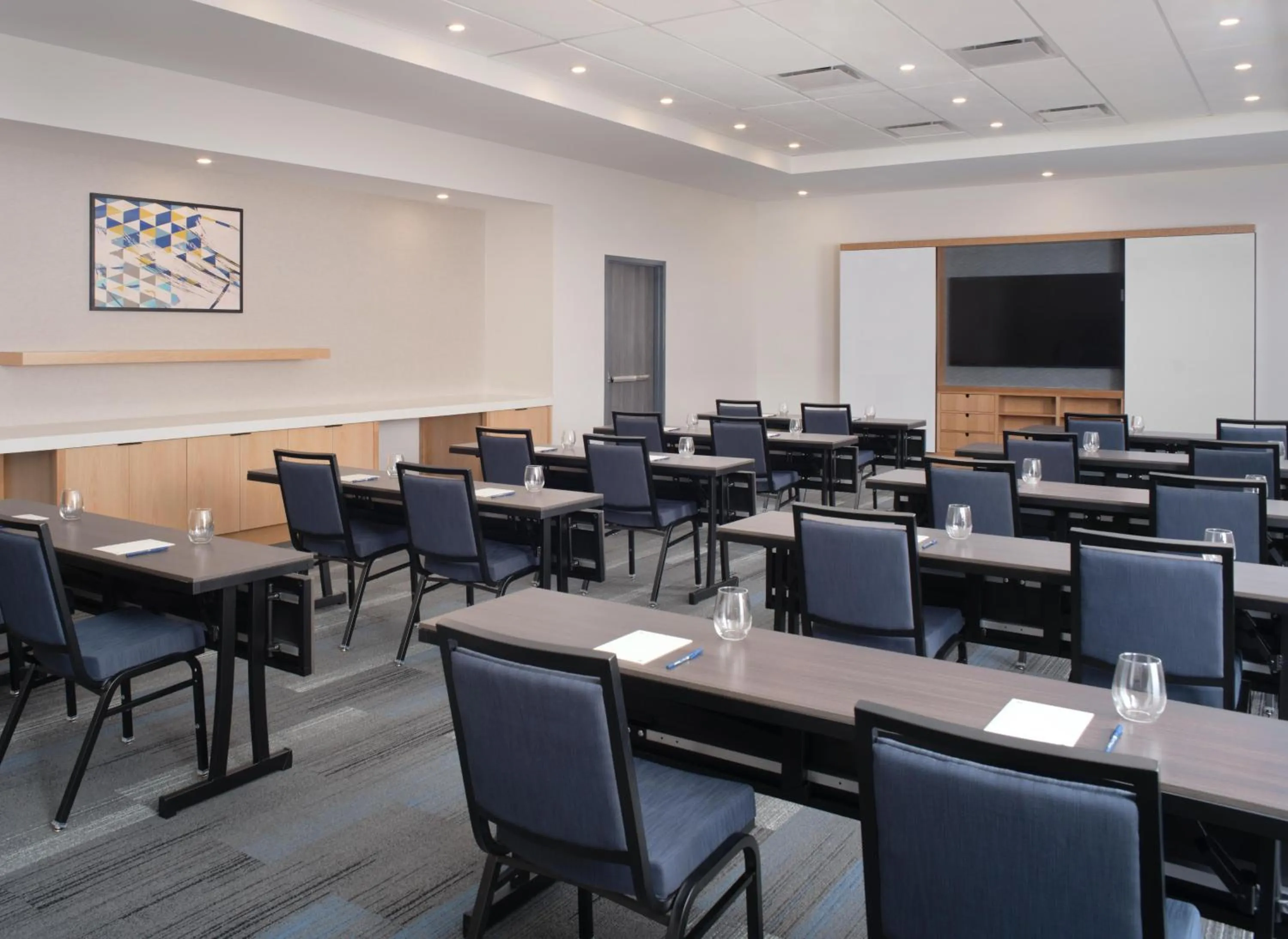 Meeting/conference room in Hyatt House Schenectady / Mohawk Harbor