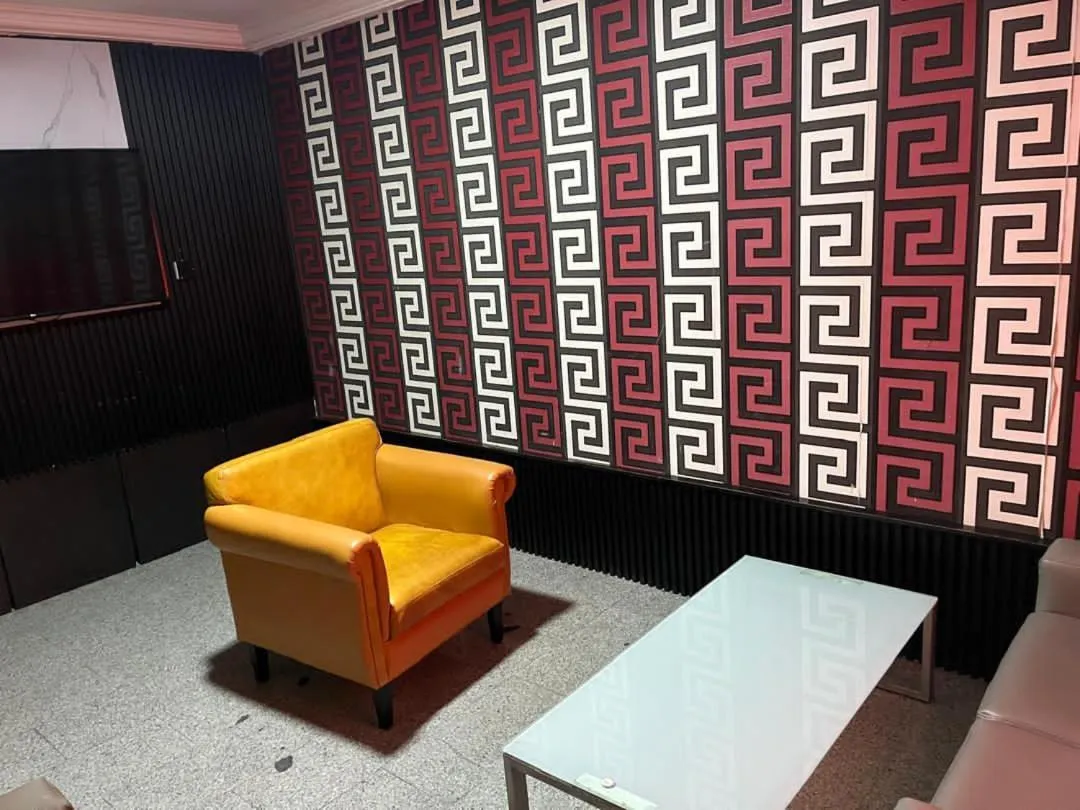 Bed in Hotel Paris Suites