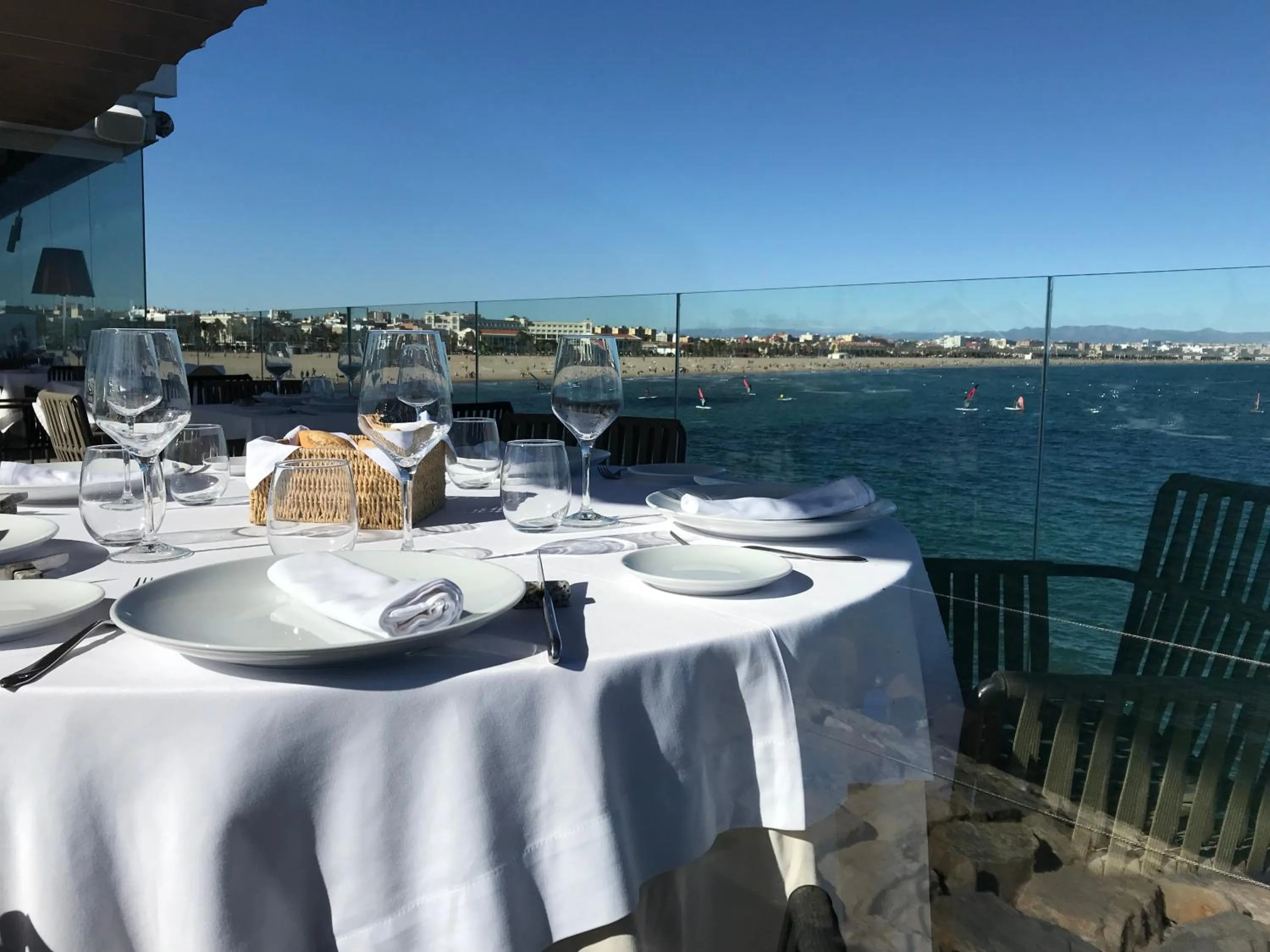 Restaurant/places to eat in Valencia Centro WiFi