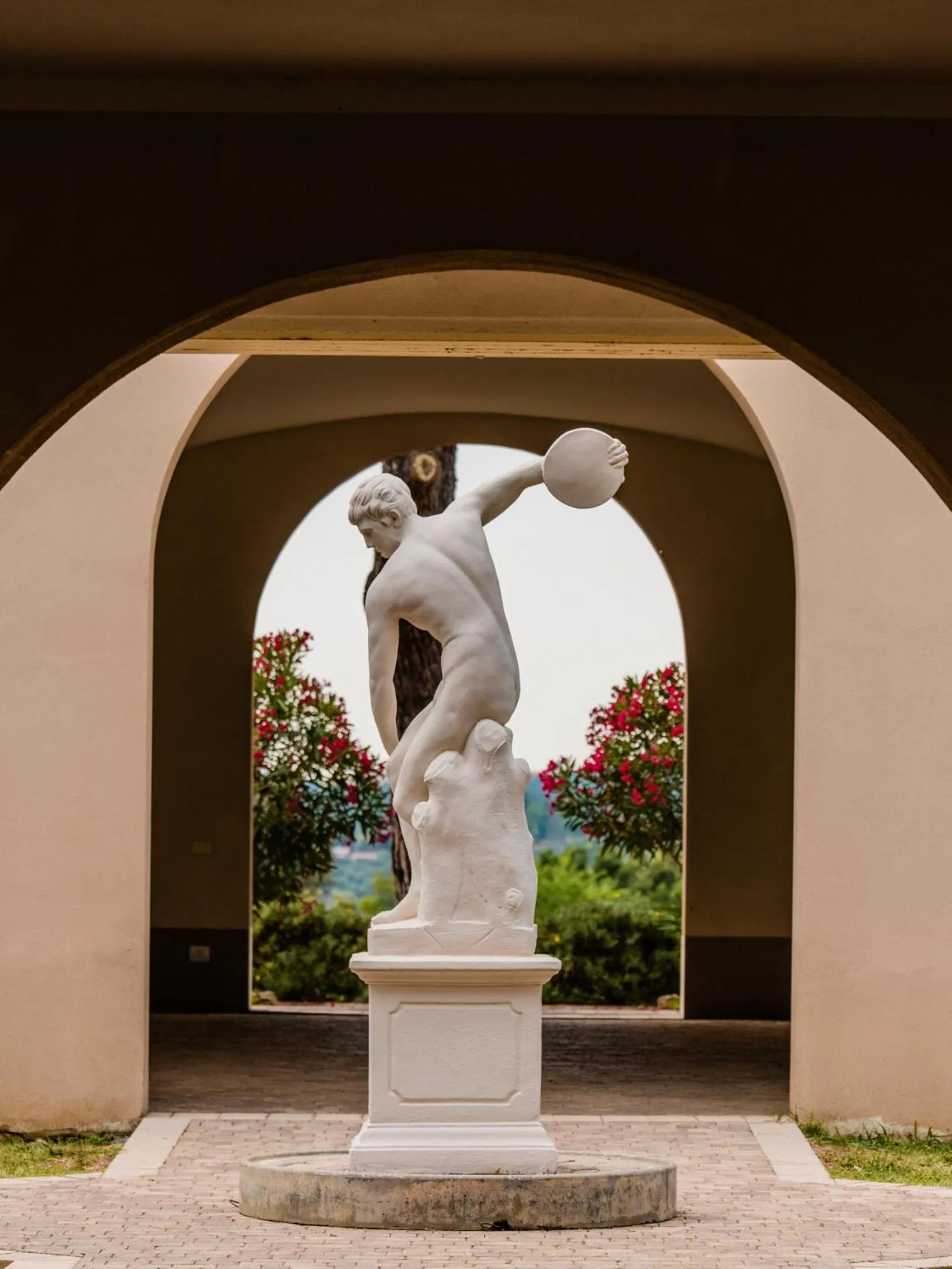 Decorative detail in Borgo Felciaione