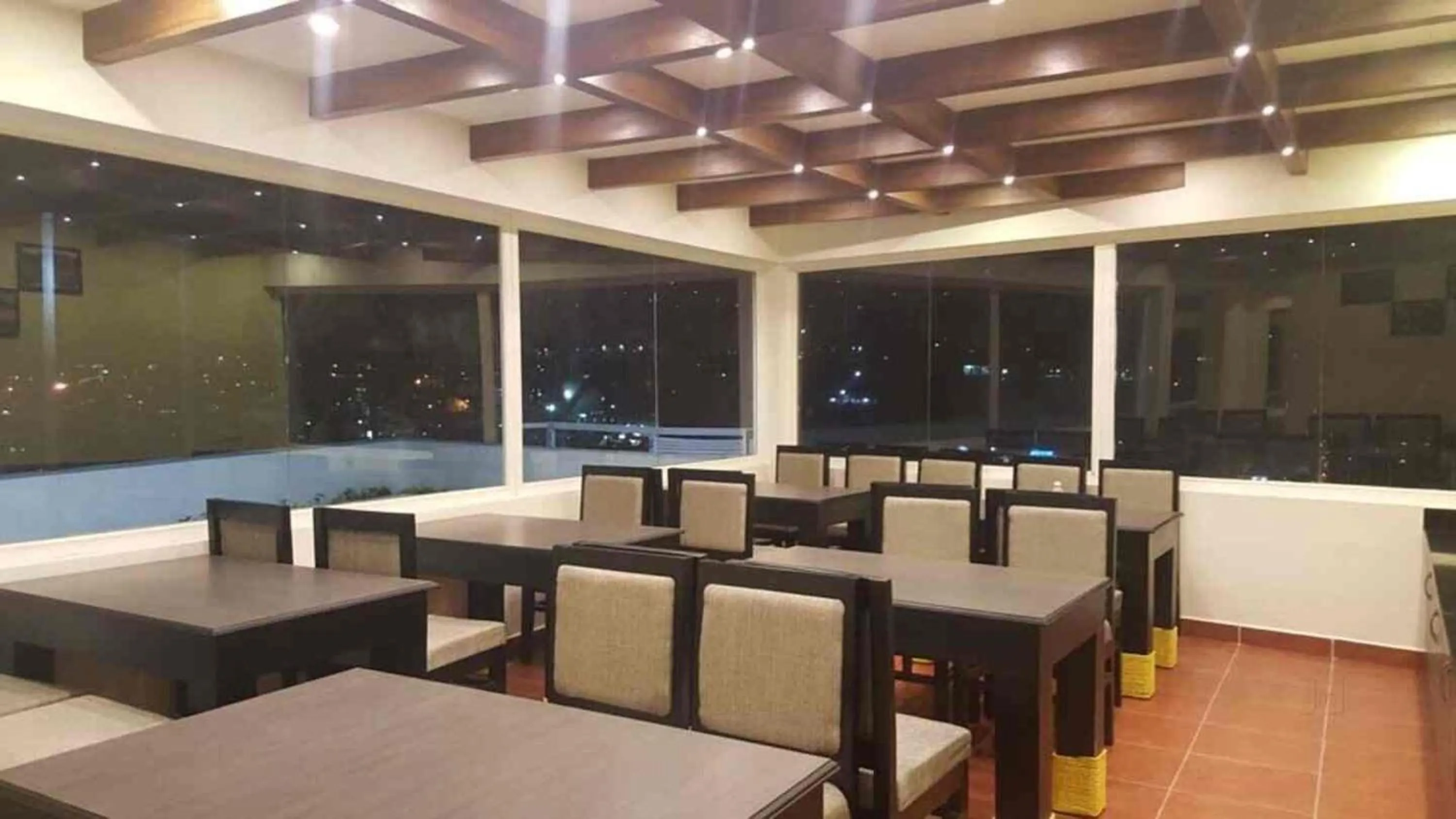 Restaurant/places to eat in FabHotel Sholas Residency I - Nr Government Rose Garden