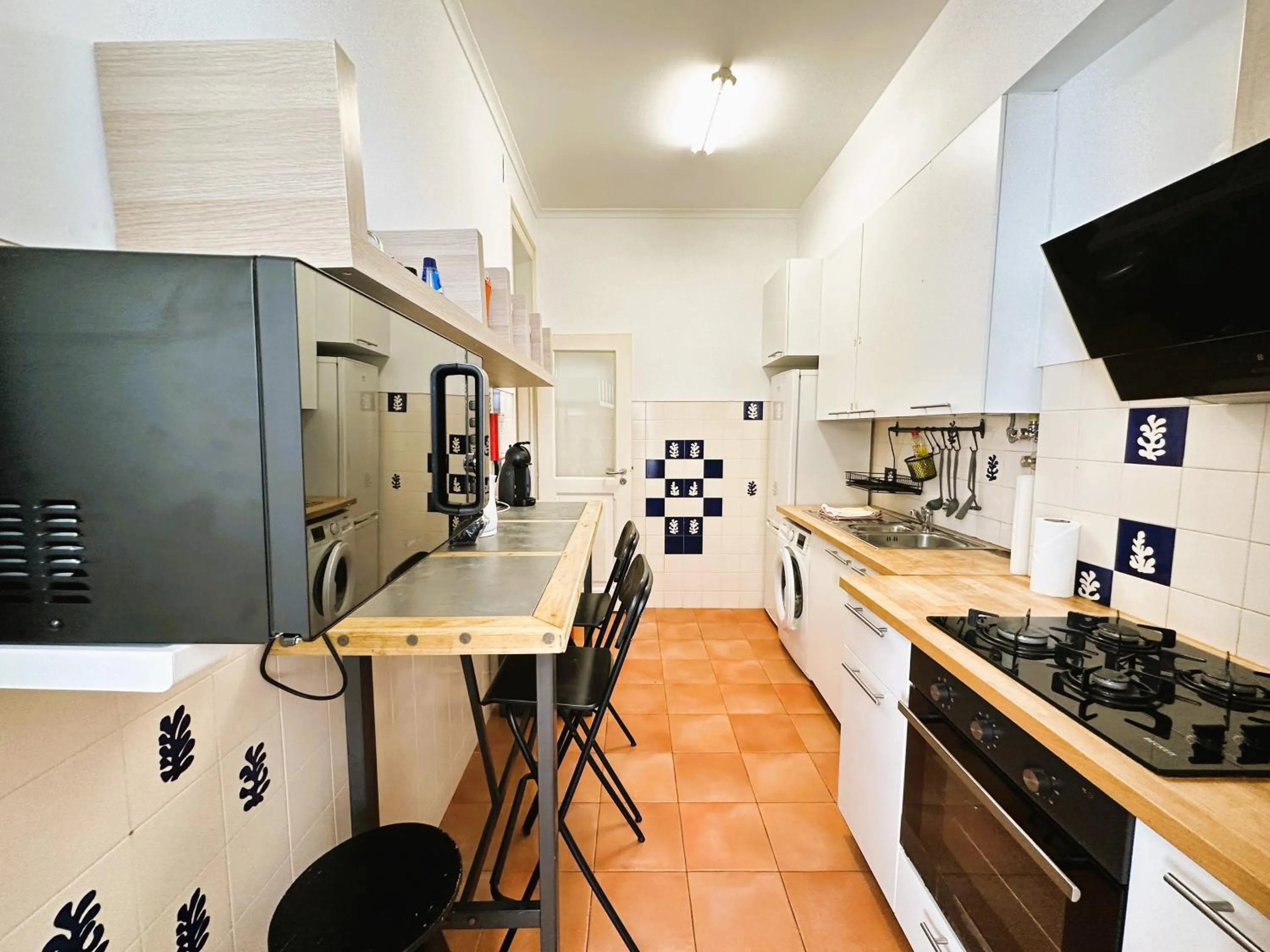 Coffee/tea facilities in Estrela Charming Rooms by HOST-POINT