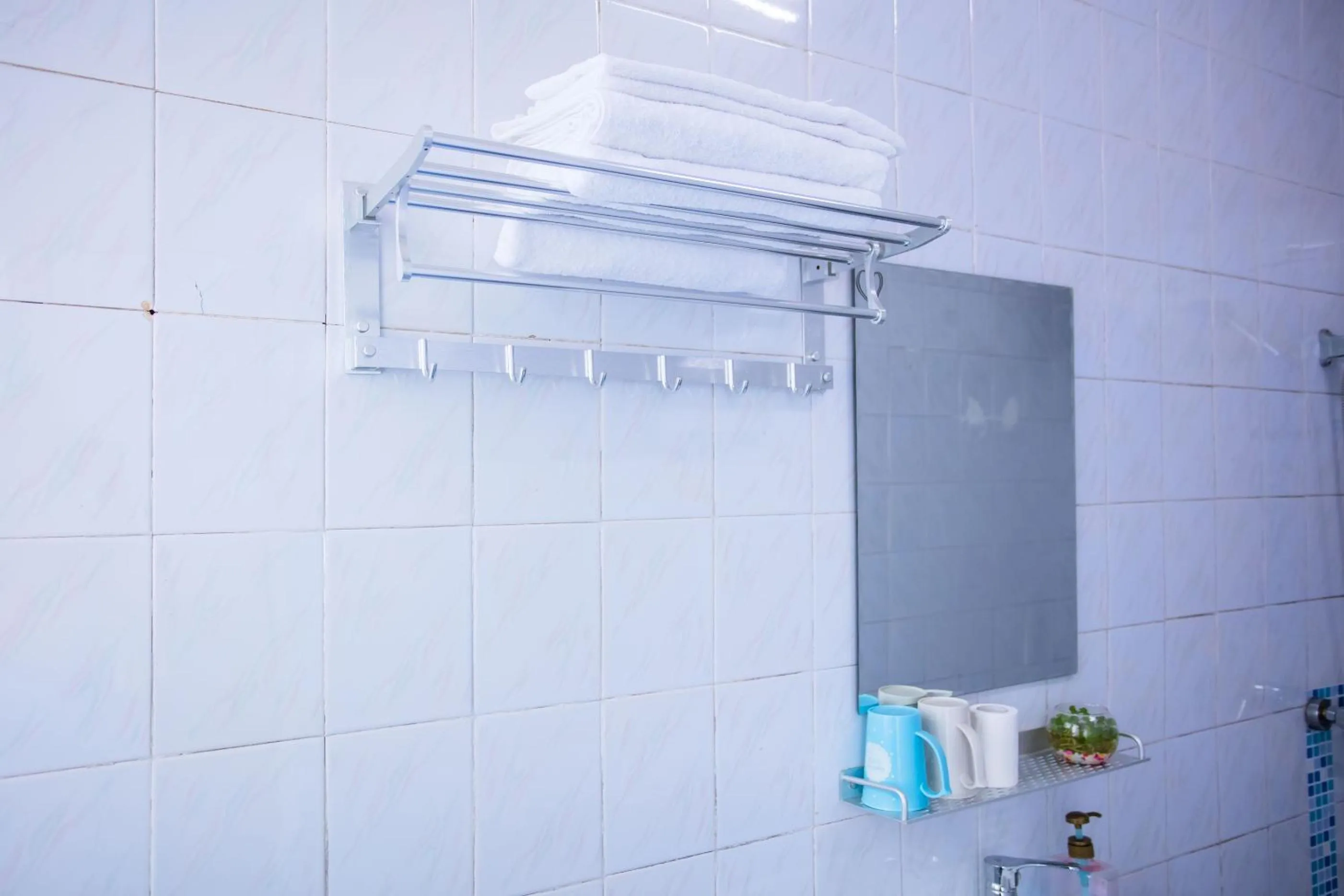 Shower in Murphy Youth Hostel Guilin桂林北站莫非青年旅舍