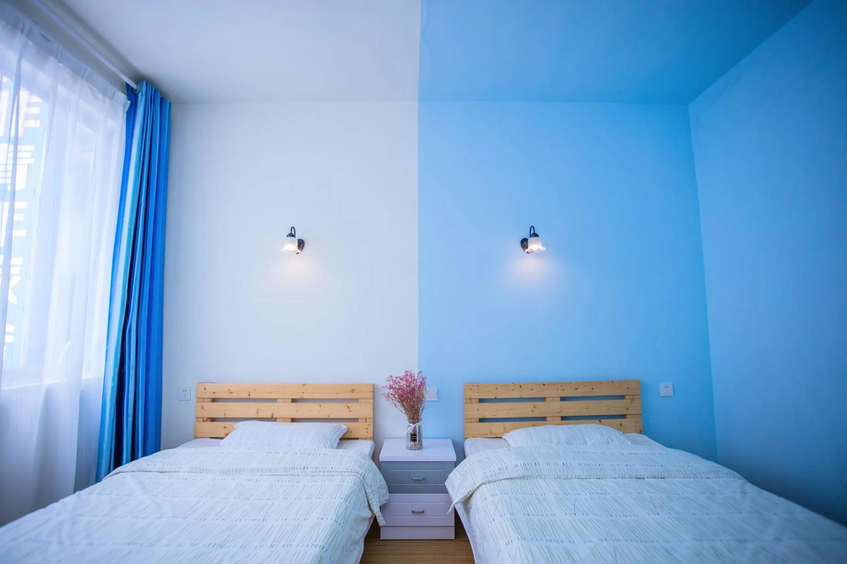 Photo of the whole room, Bed in Murphy Youth Hostel Guilin桂林北站莫非青年旅舍