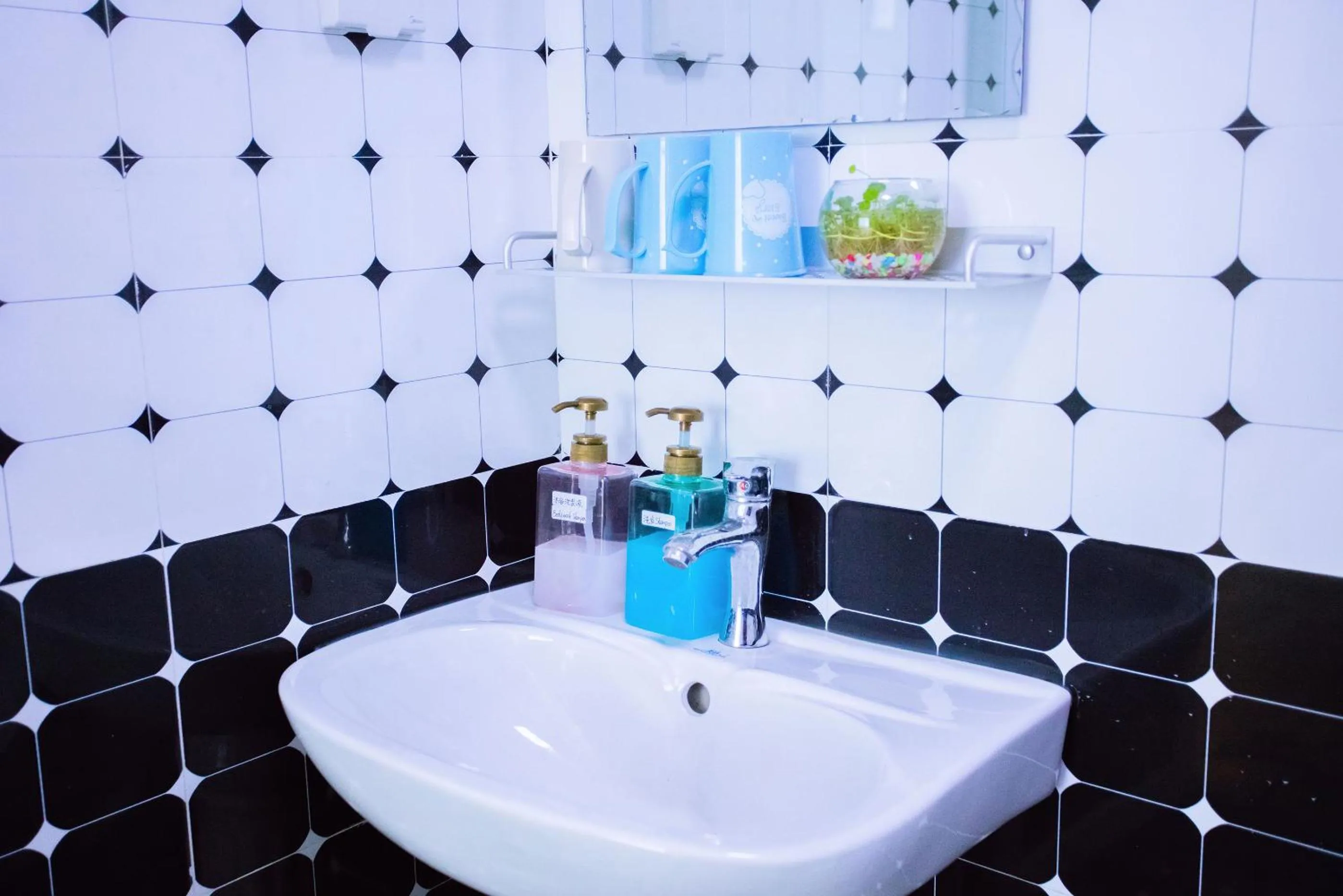 Bathroom in Murphy Youth Hostel Guilin桂林北站莫非青年旅舍