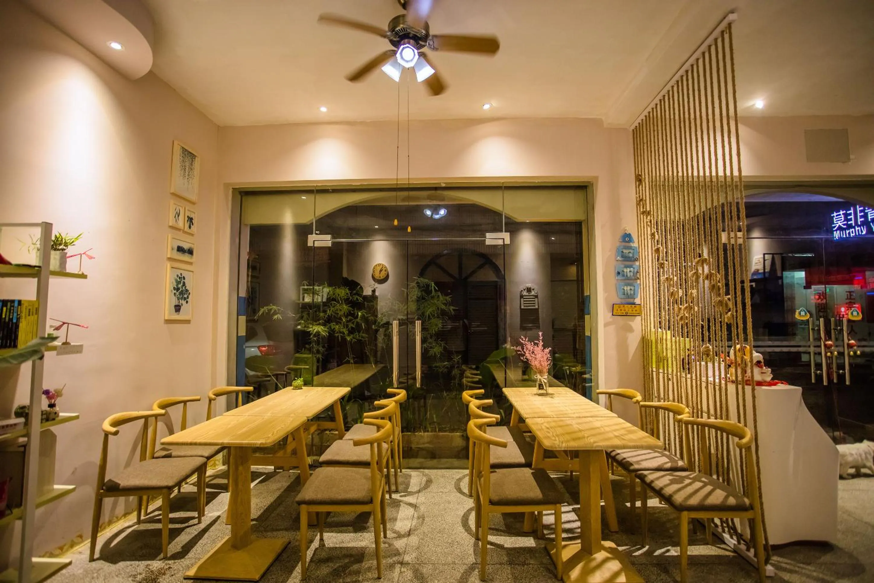 Restaurant/places to eat in Murphy Youth Hostel Guilin桂林北站莫非青年旅舍