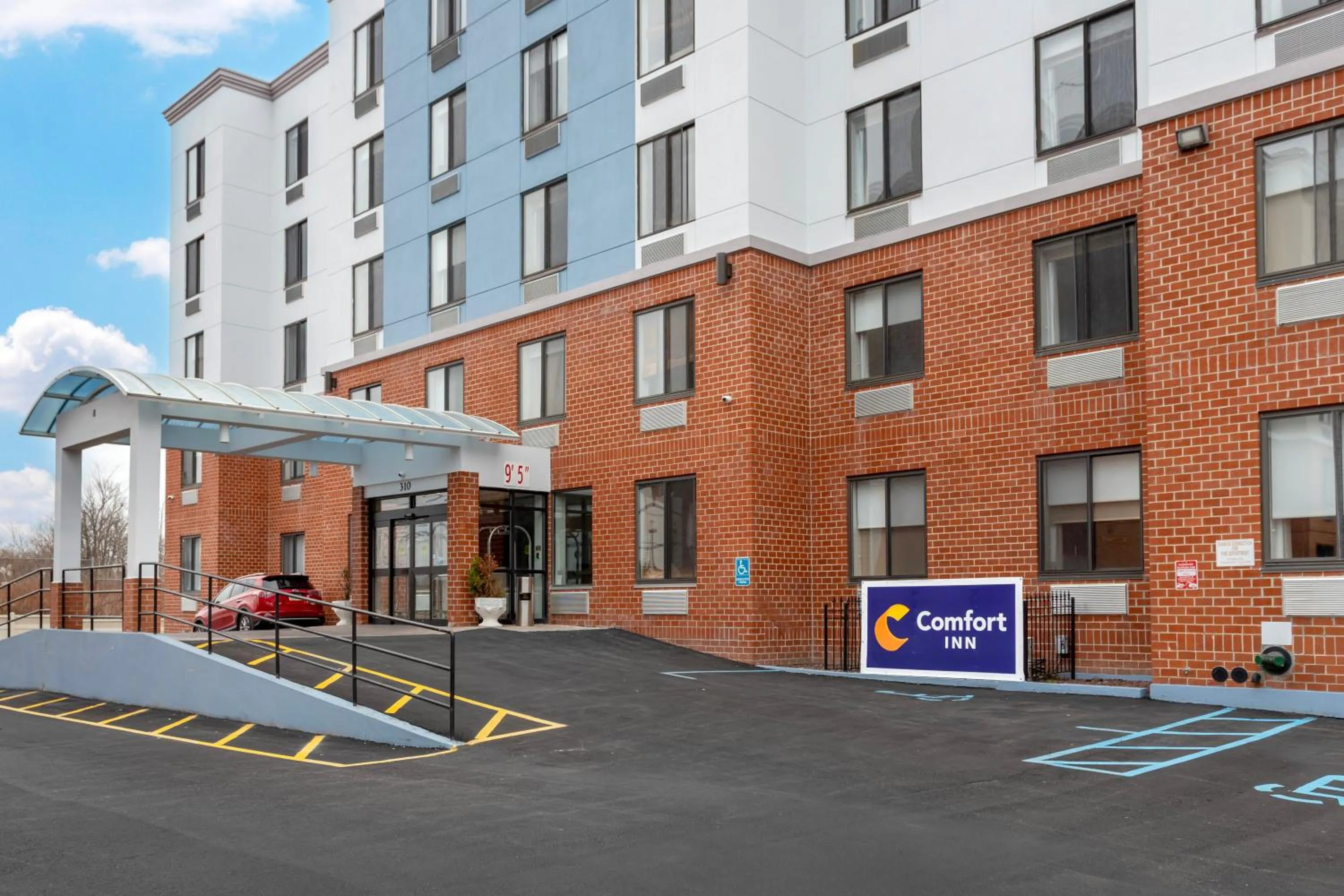 Property building in Comfort Inn