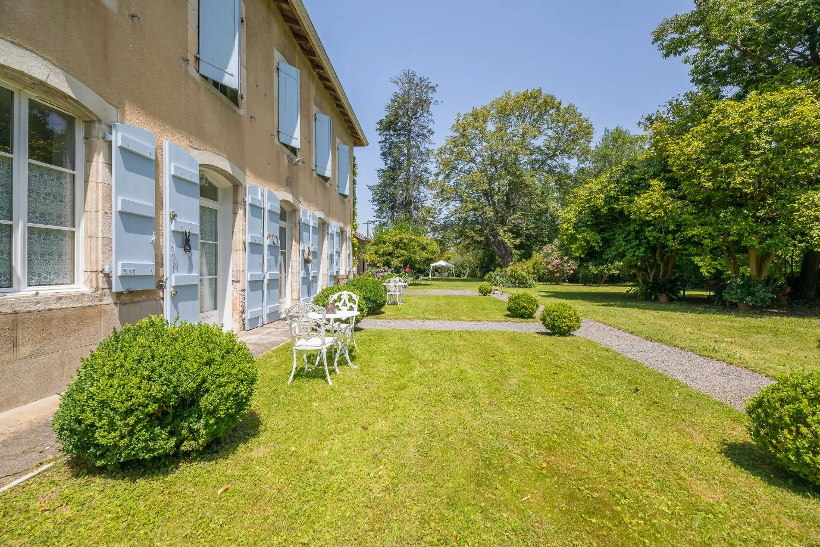 Garden in Appart'Hôtel Bellevue