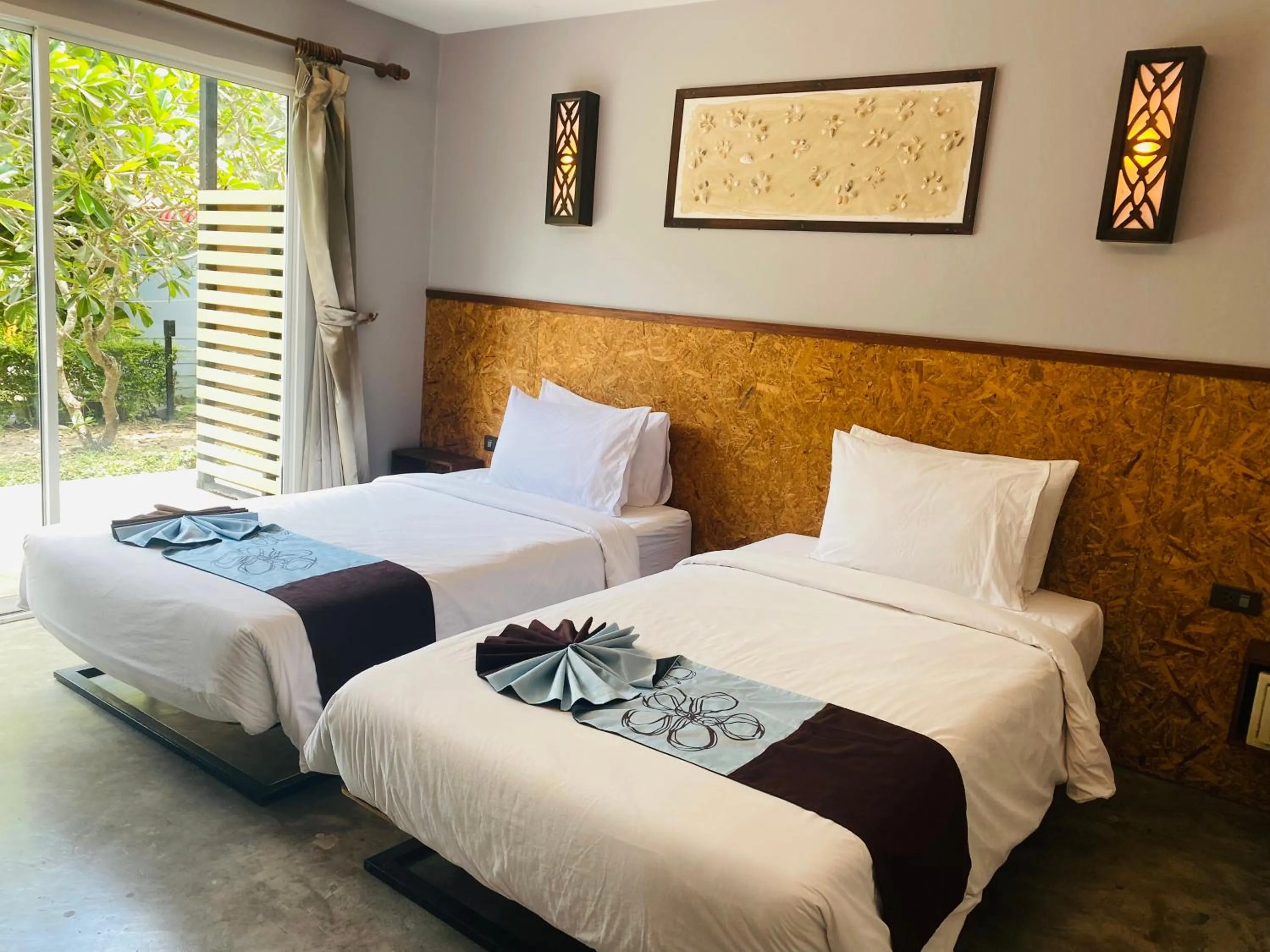 Bed in The Hip Resort @ Phi Phi