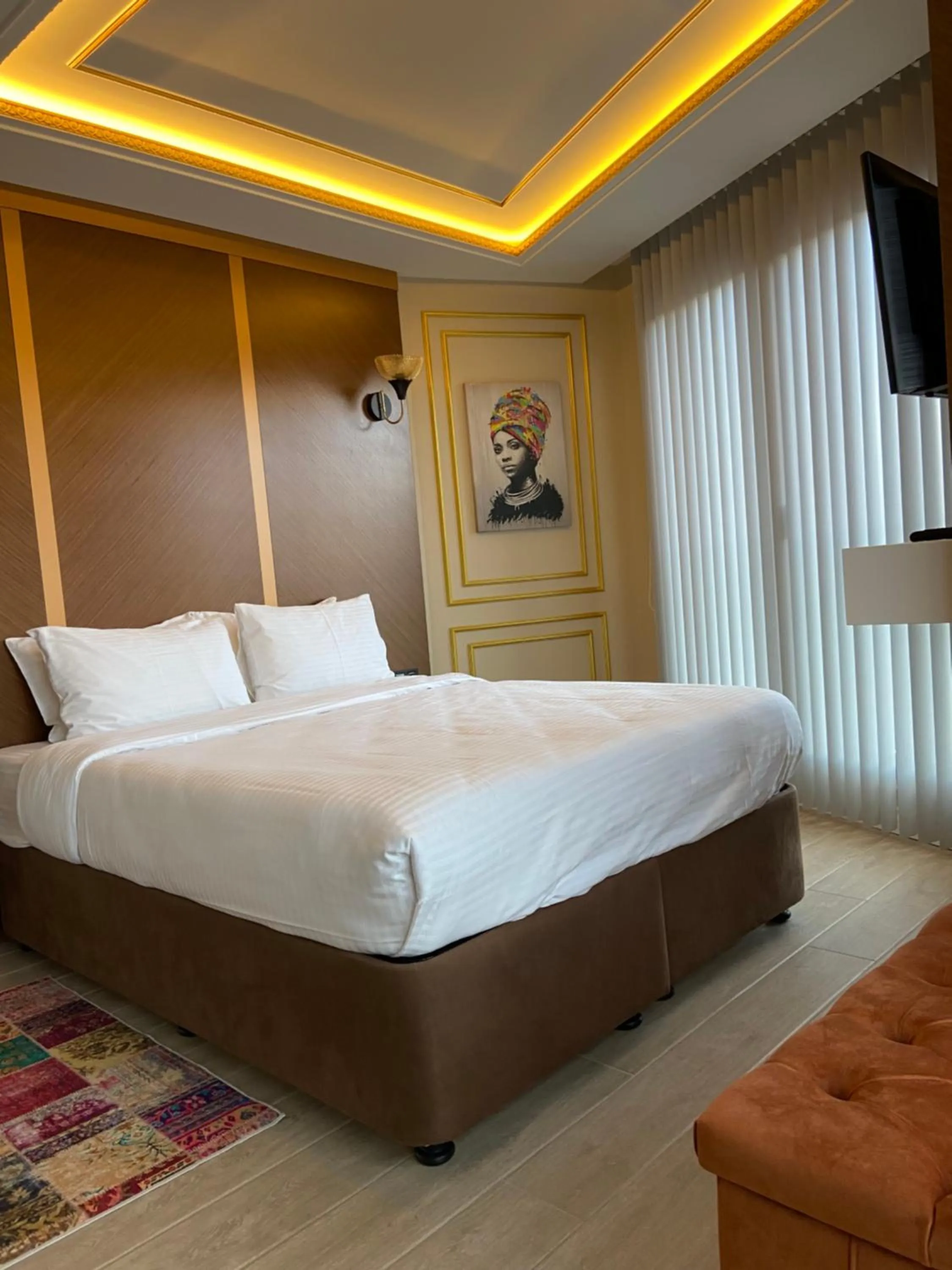 Photo of the whole room, Bed in Istanbul Town Hotel