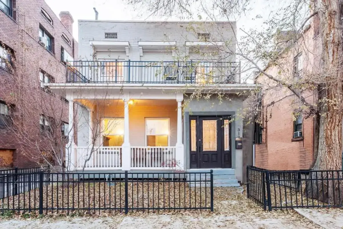 Historic 3Br Home in Heart of SLC Close to Skiing Historic 3Br Home in Heart of SLC Close to Skiing
