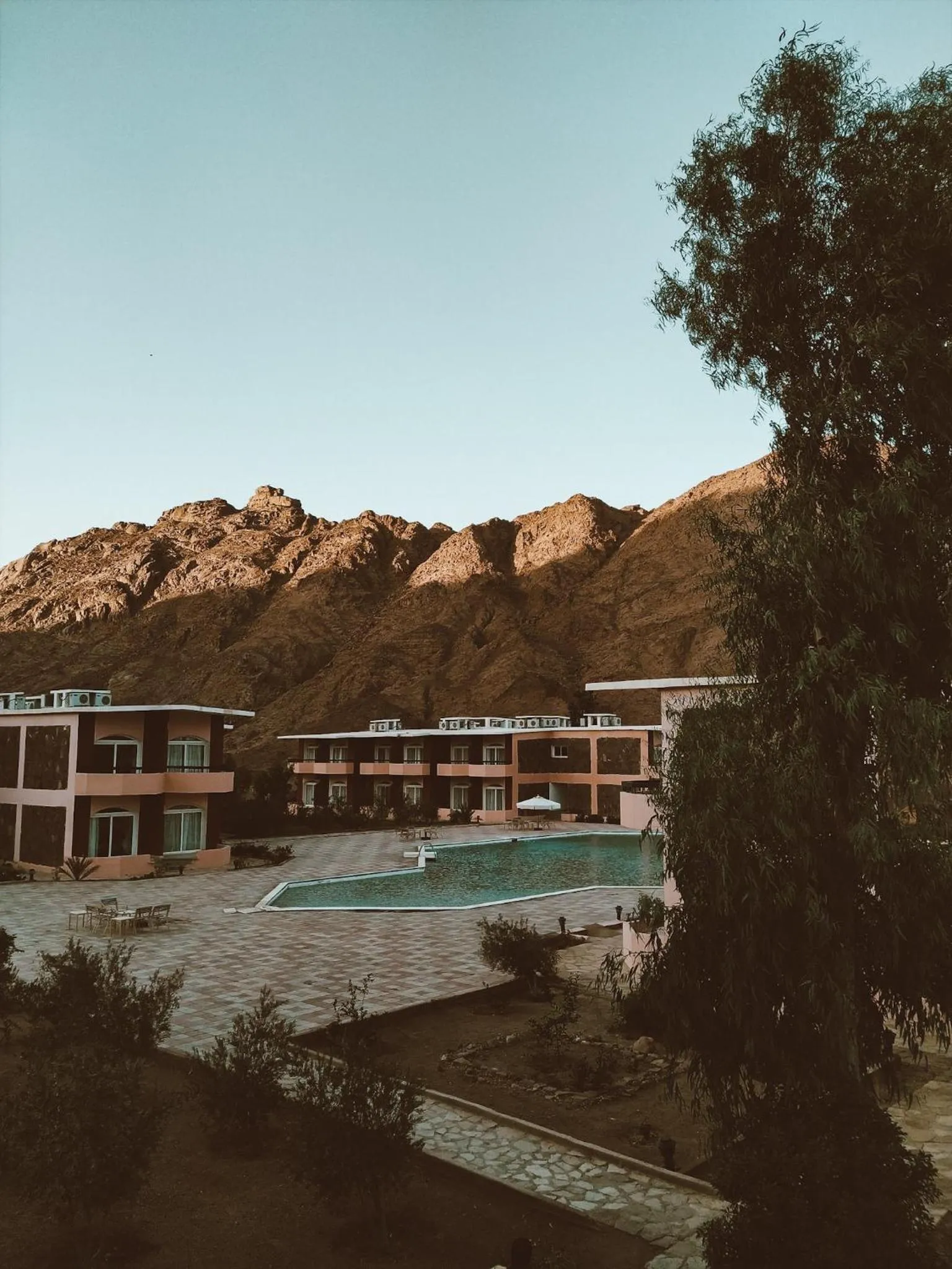 Mountain view in Morgenland Holly Village