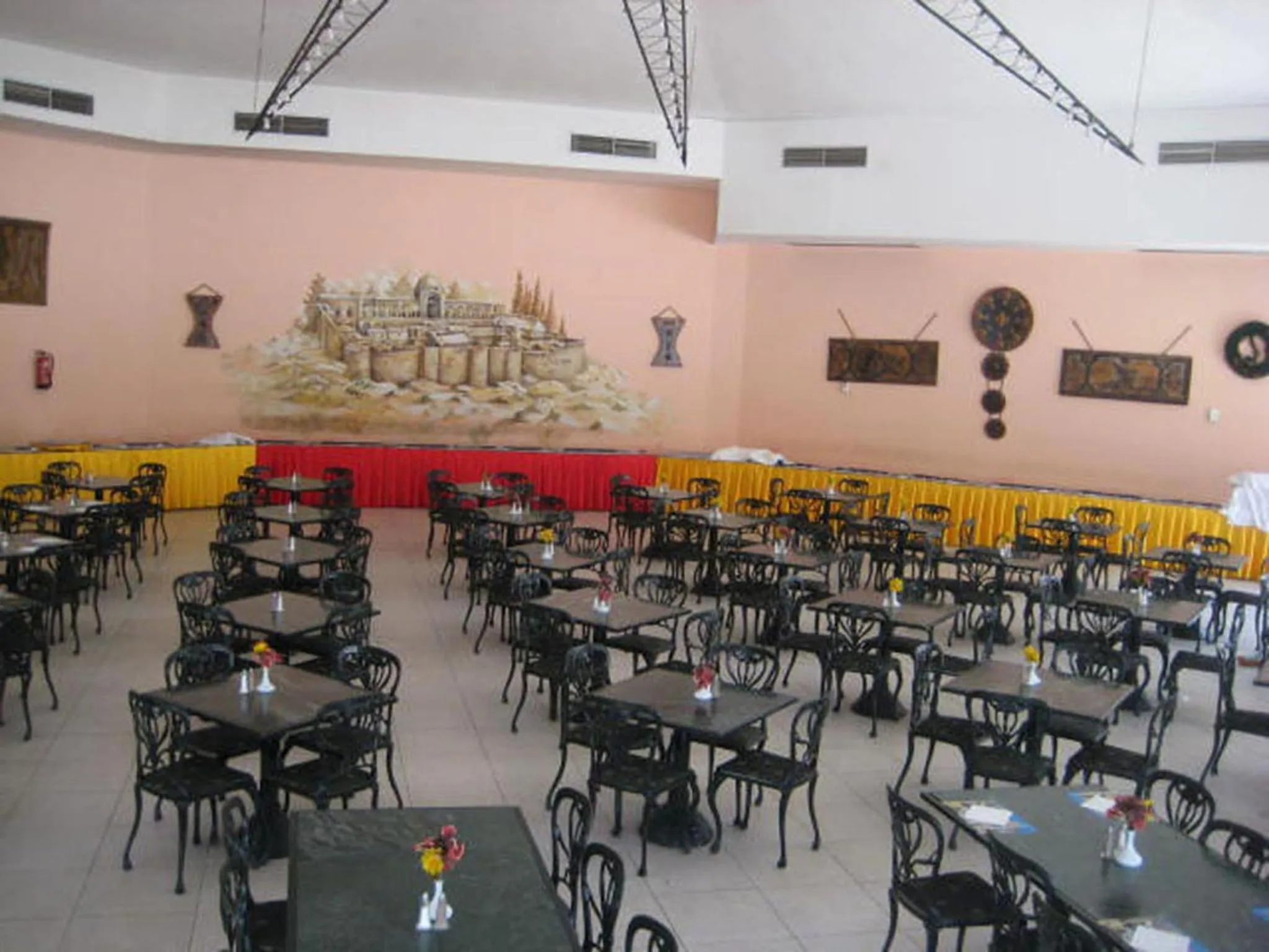 Dining area in Morgenland Holly Village