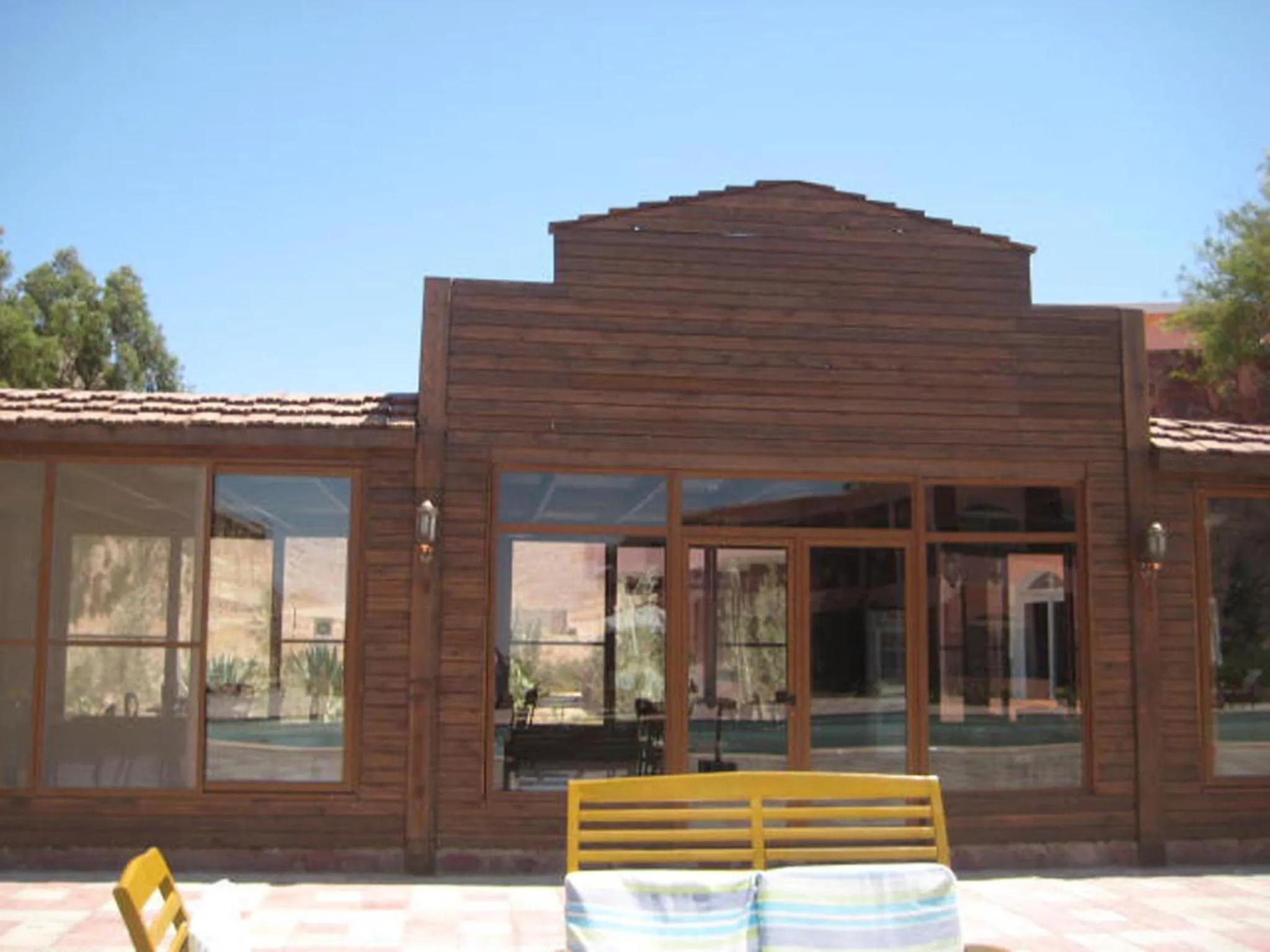 Drinks in Morgenland Holly Village