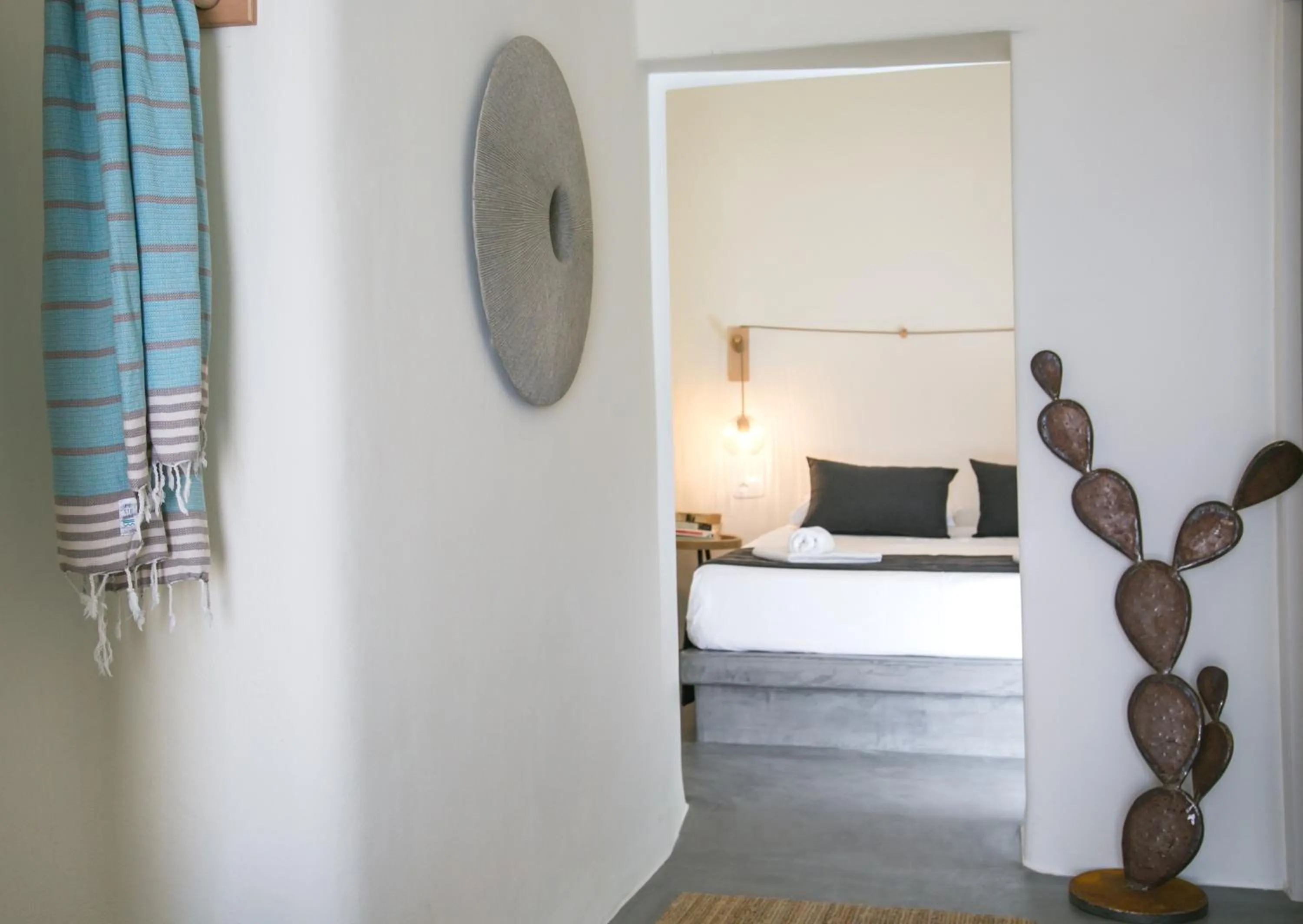 Bed in Santorini Villas