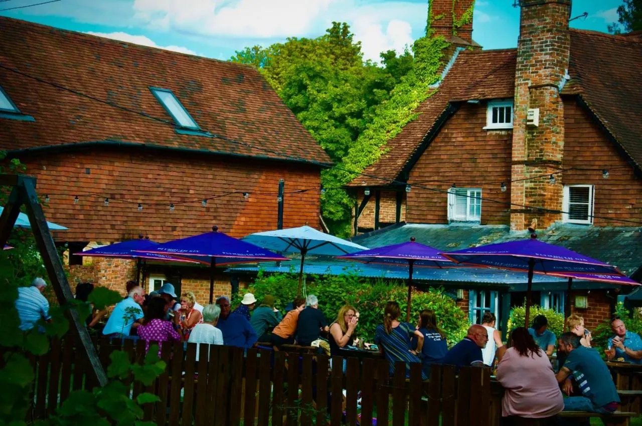 Hursley Rooms - The Dolphin