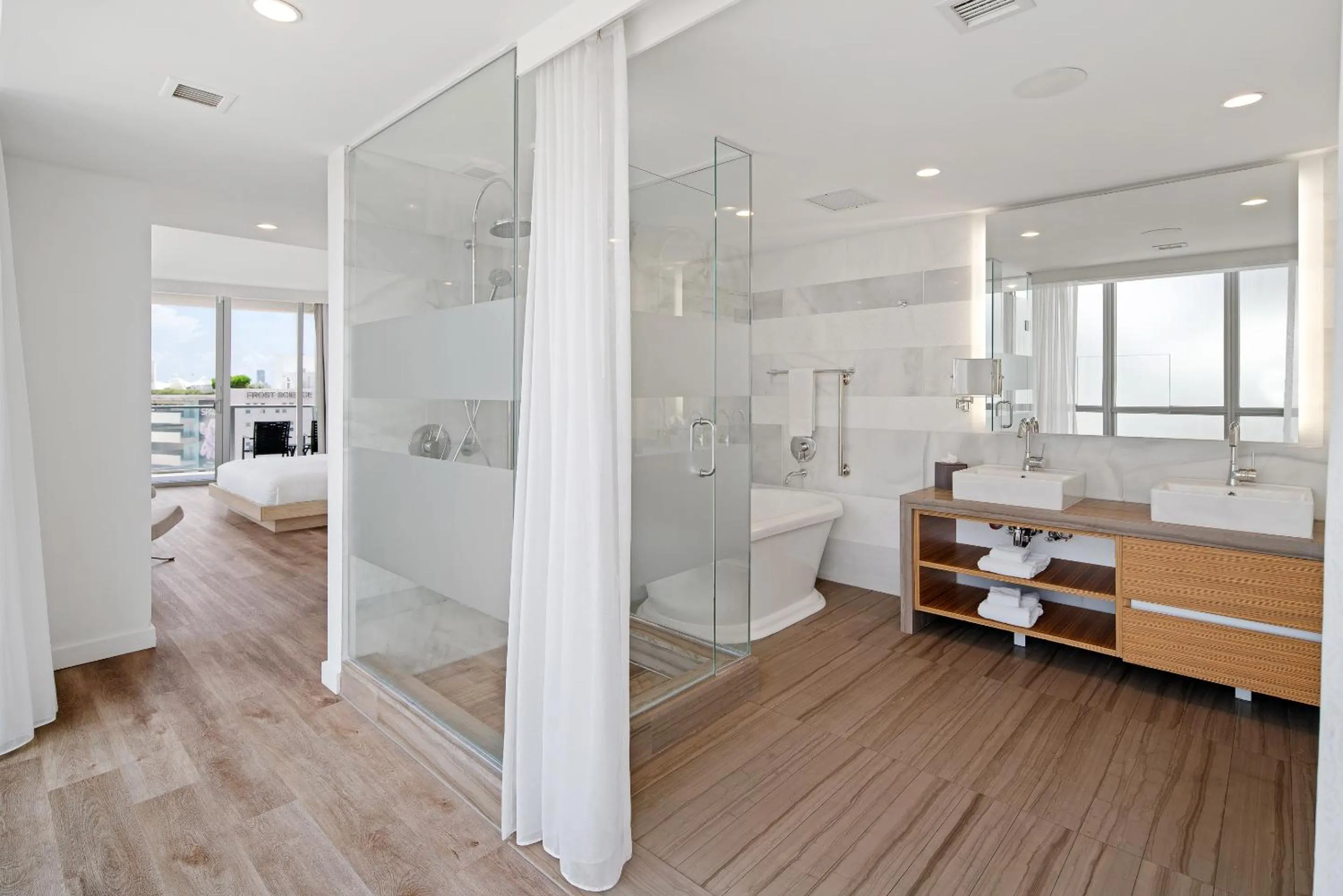 Bathroom in The Grayson Hotel Miami Downtown